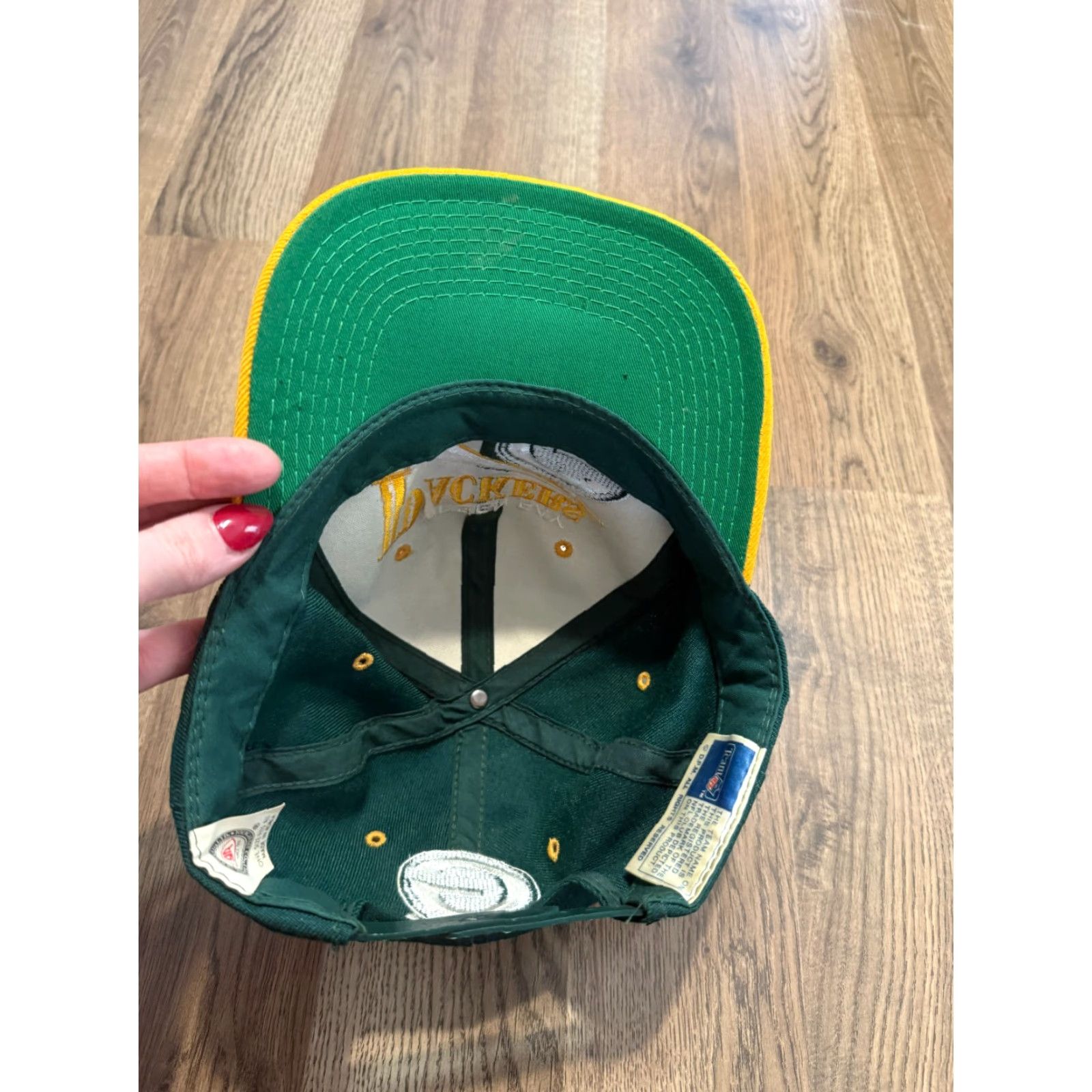 NFL NFL Team Apparel Baseball Cap Men Green Bay Packers Green Gold White Size ONE SIZE - 6 Thumbnail