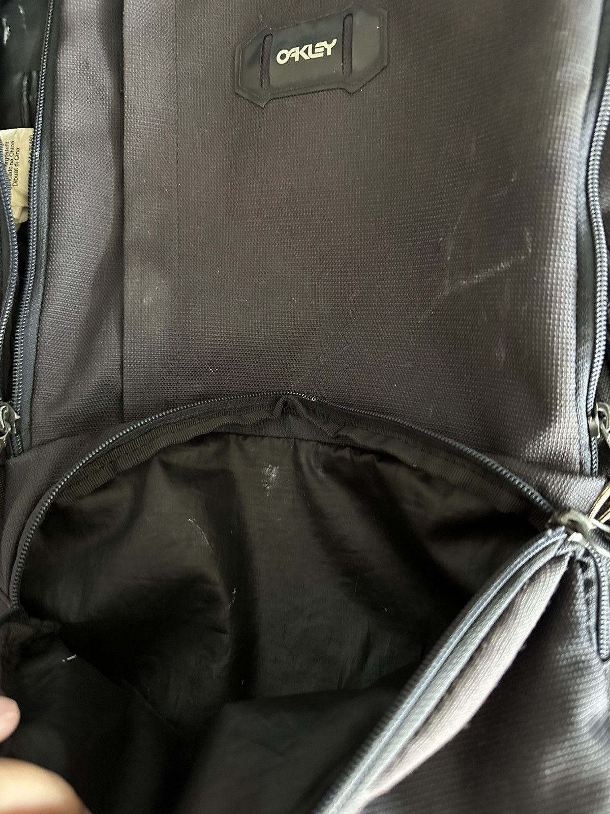Oakley × Vintage Vintage 90s Y2K Oakley Backpack Outdoors Distressed Bag Size ONE SIZE - 15 Thumbnail