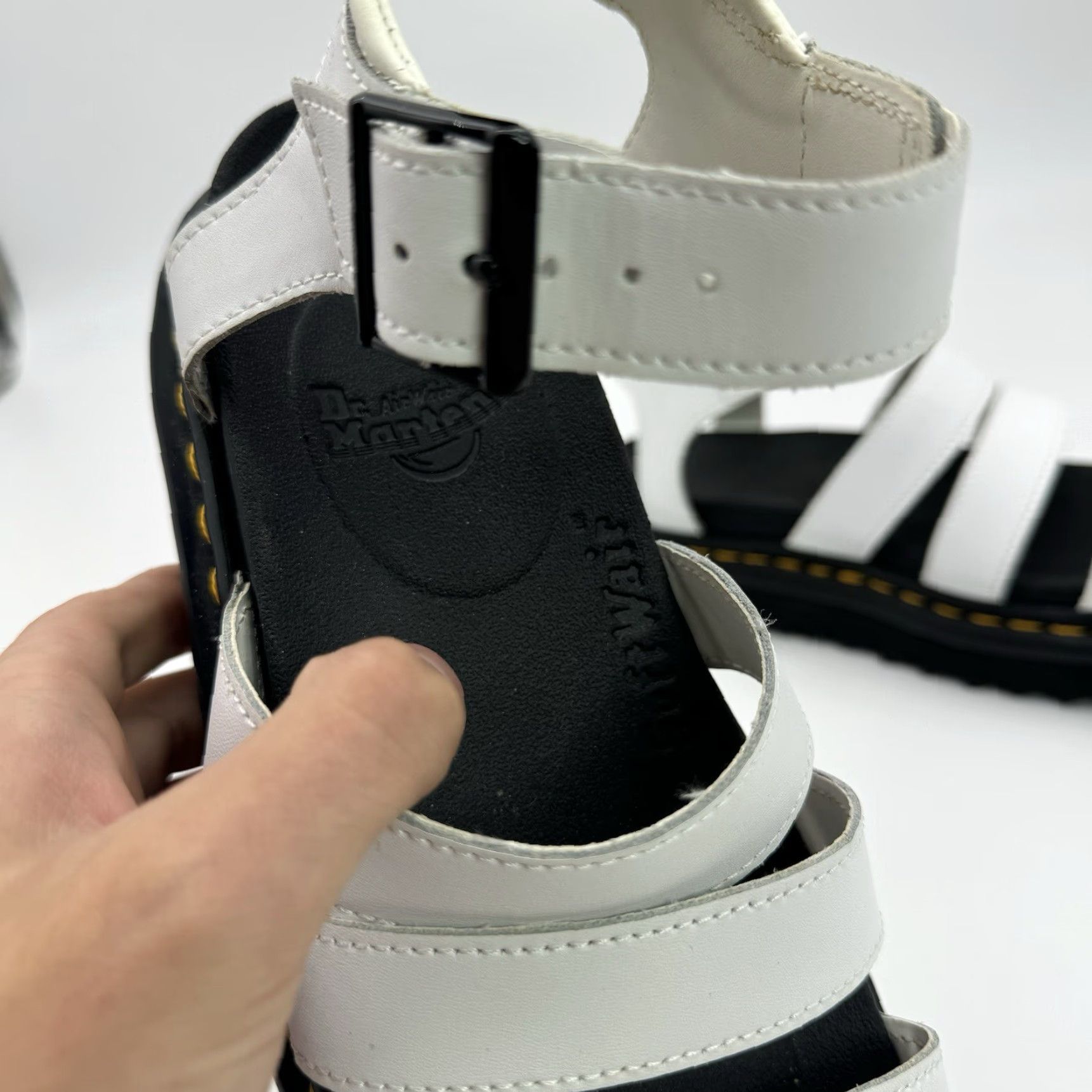 Dr. Martens VINTAGE Dr. Martens Blaire White Leather Women’s Platform Strappy Sandals Size US 7 EU 38 Size US 7 / IT 37 - 7 Thumbnail