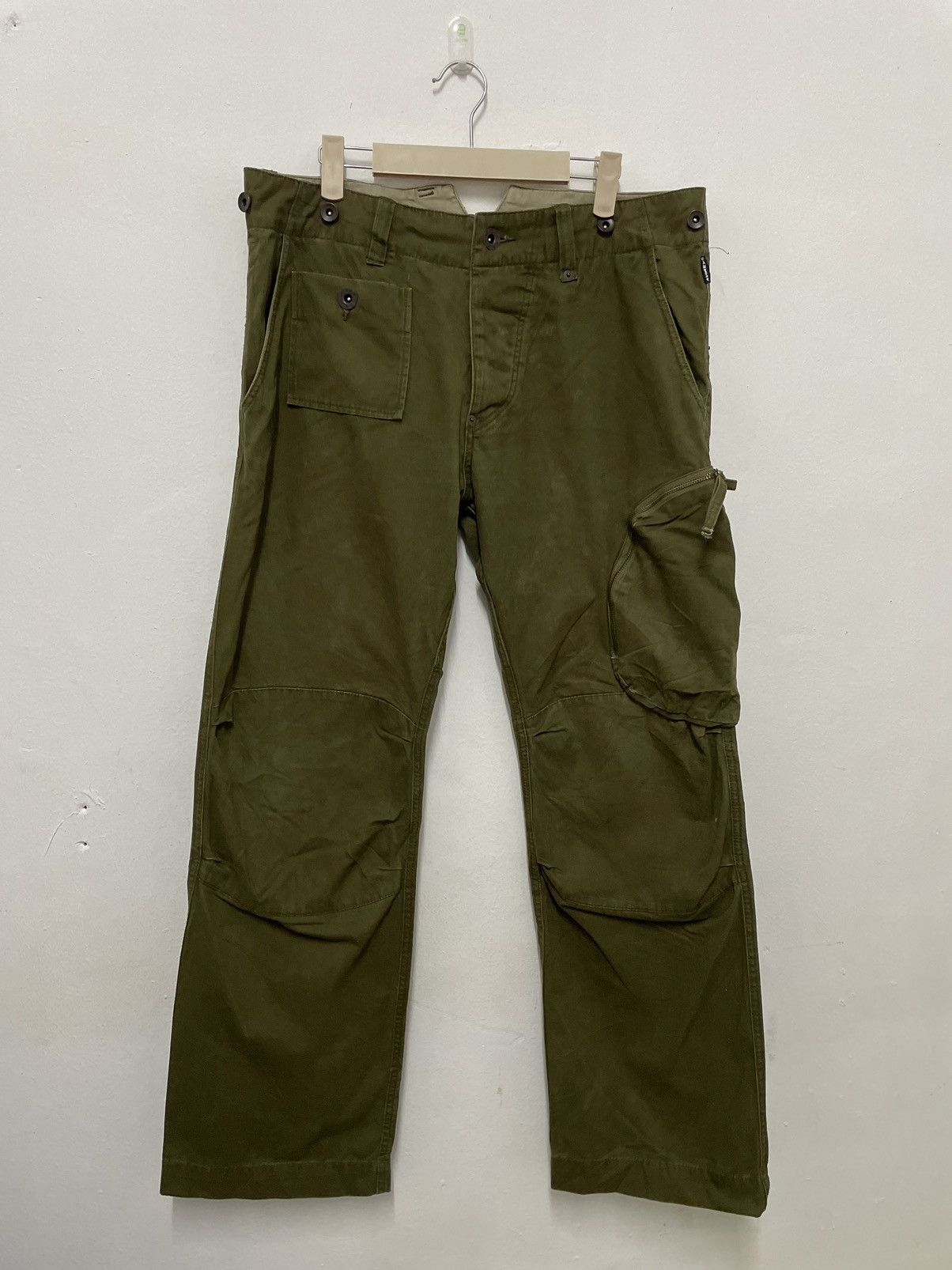 image of Avirex Cargo Pants Vintage Issue Flight Garment in Army Green, Men's (Size 34)