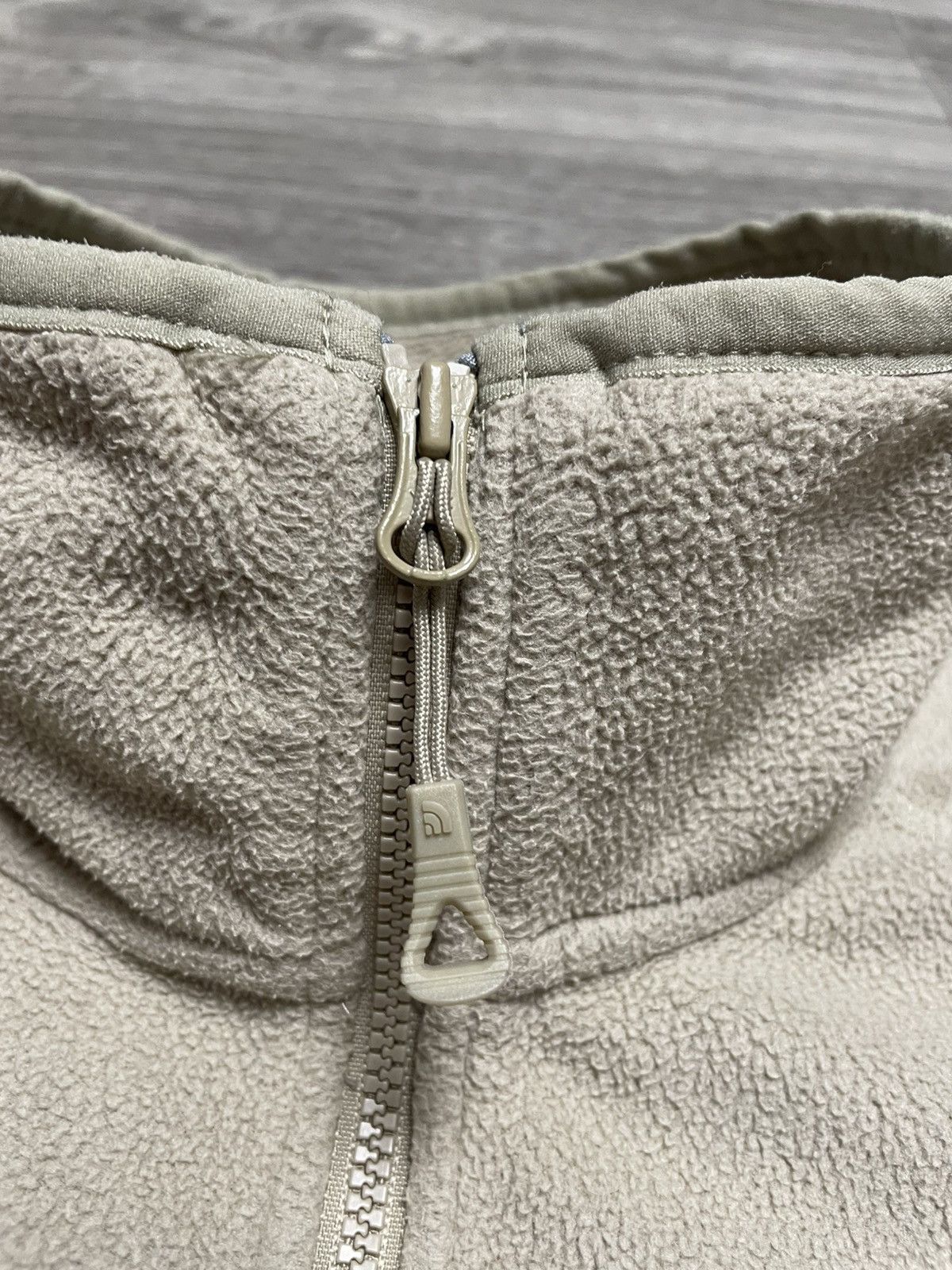 The North Face The North Face Beige Full Zip Fleece Size M Mens Size US M / EU 48-50 / 2 - 7 Thumbnail
