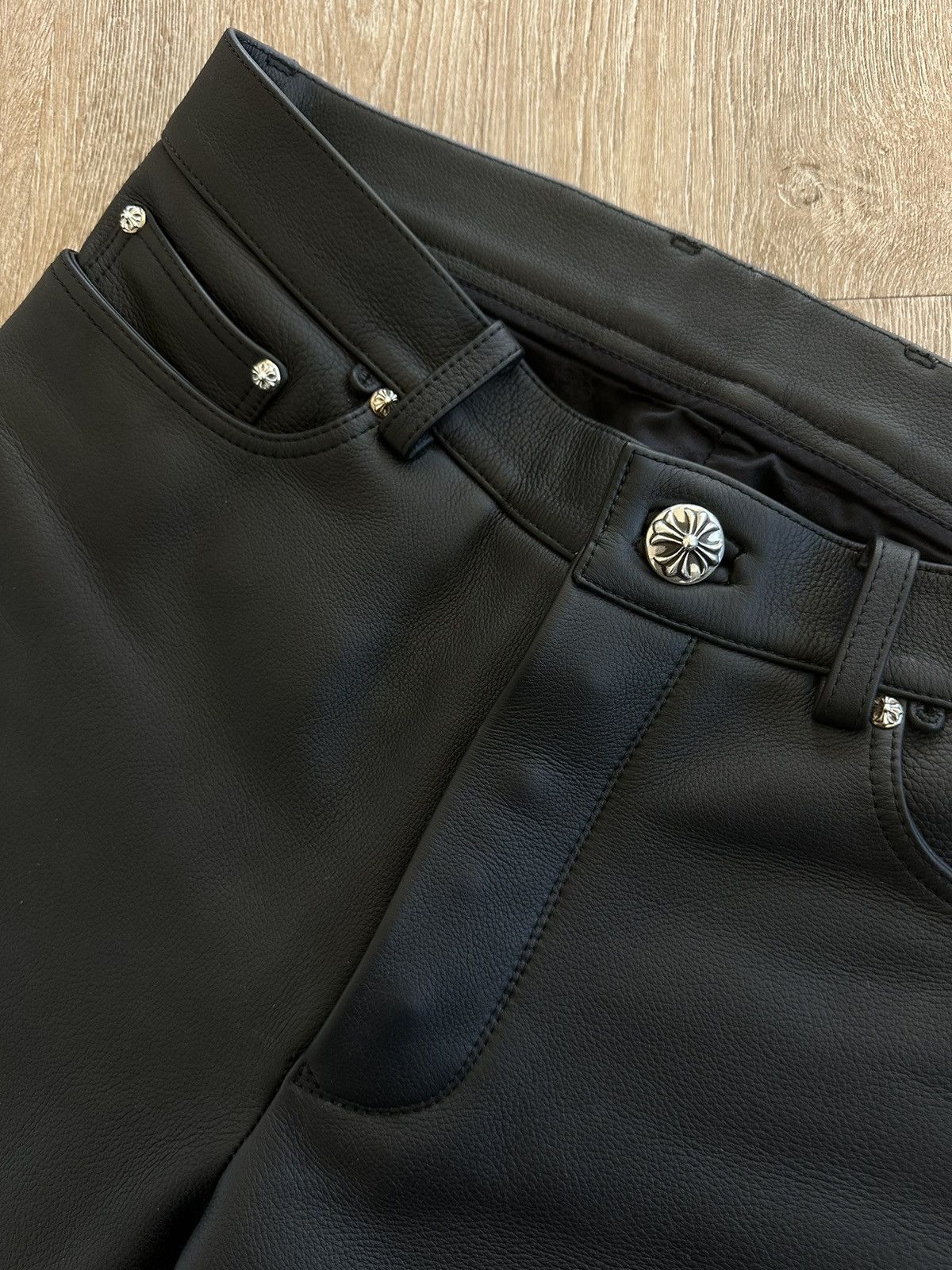Chrome Hearts Black leather Chrome Heart pants Size US 32 / EU 48 - 2 Thumbnail