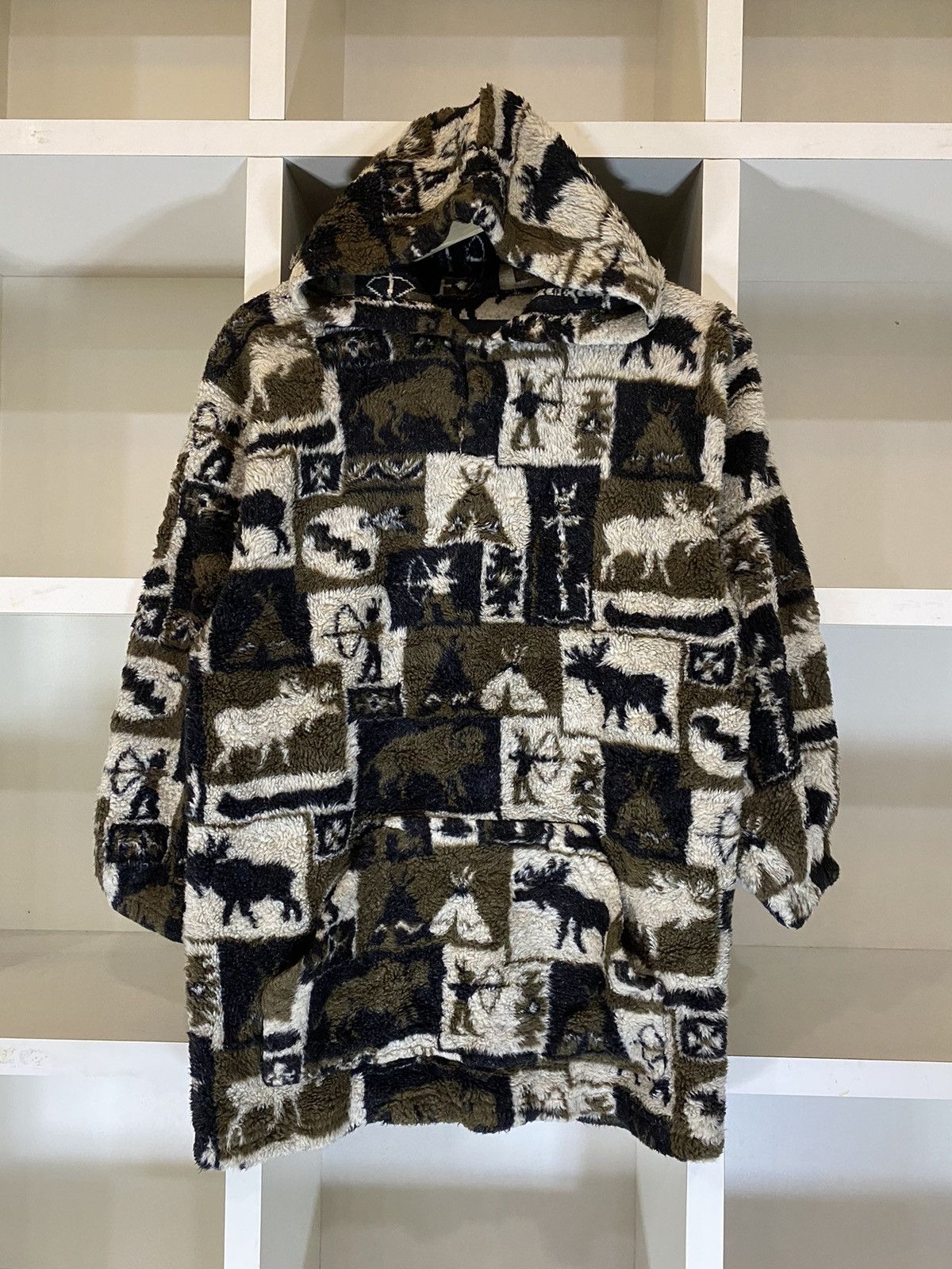 Japanese Brand × Vintage Printed Fleece Hoodie by Flapaoodles Outerwear Size US S / EU 44-46 / 1 - 2 Thumbnail