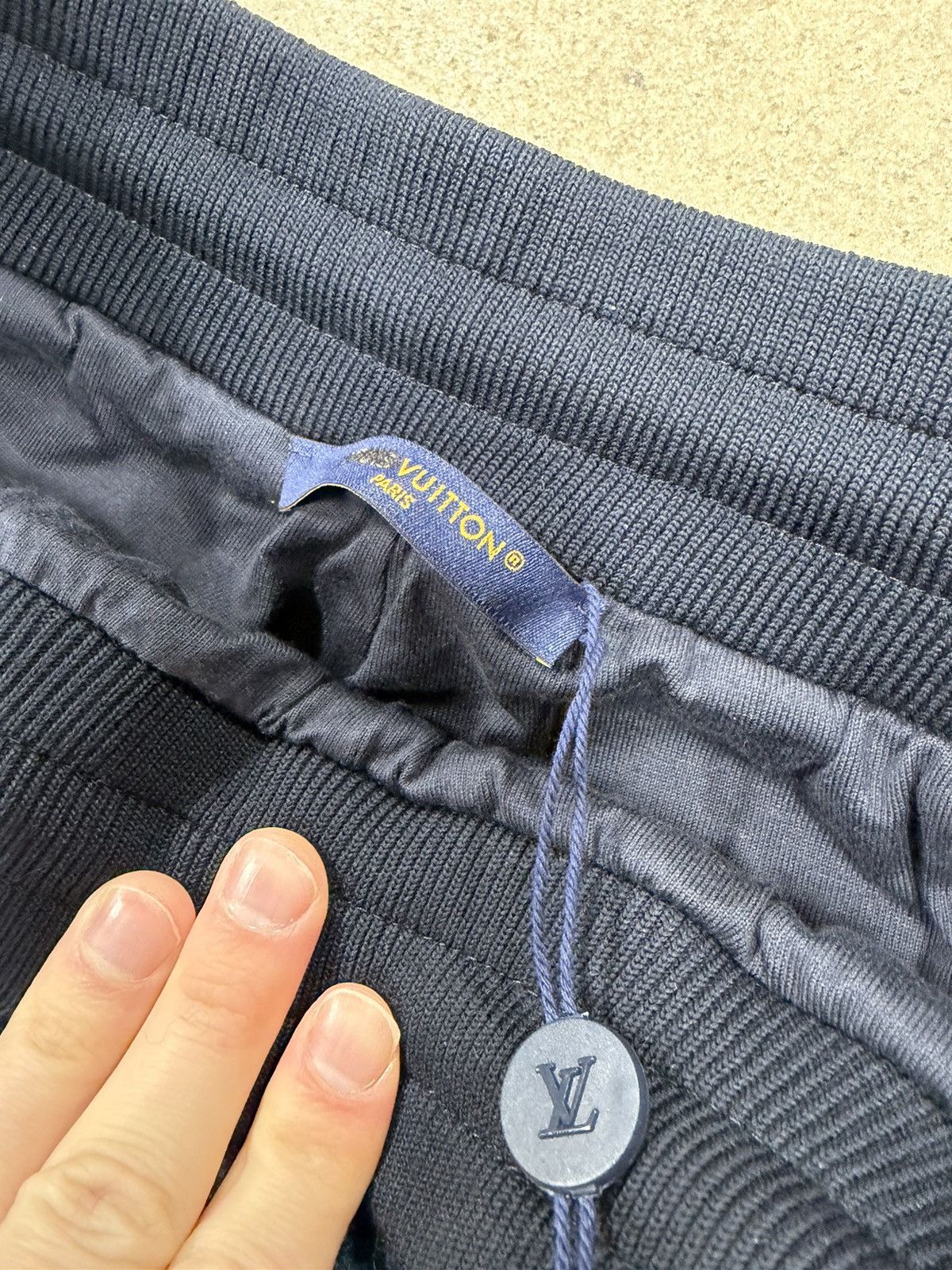 Louis Vuitton Louis Vuitton Monogram Fleece Pants NEW 2000$ Size US 34 / EU 50 - 4 Thumbnail