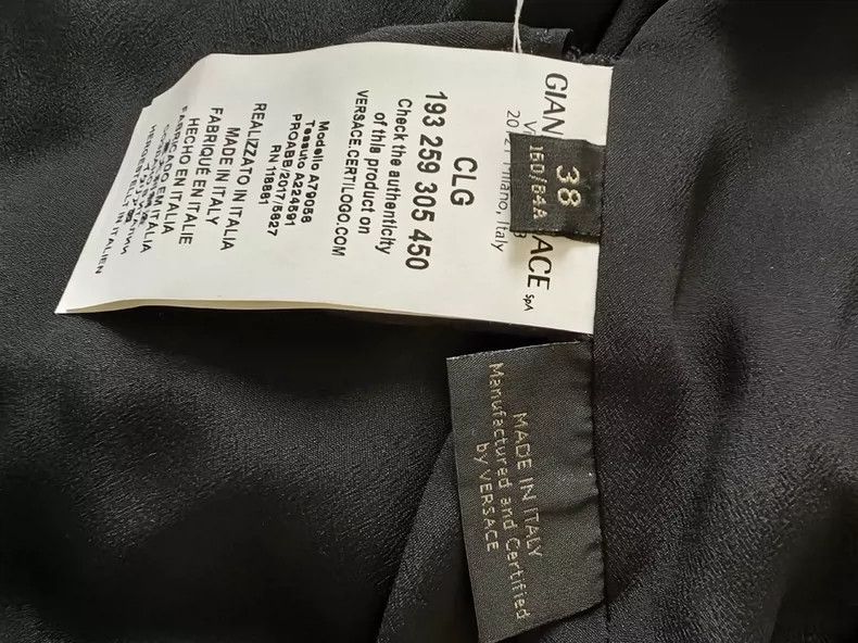 Versace Versace Classic brogue baseball jersey mulberry silk padde Size XS / US 0-2 / IT 36-38 - 3 Thumbnail