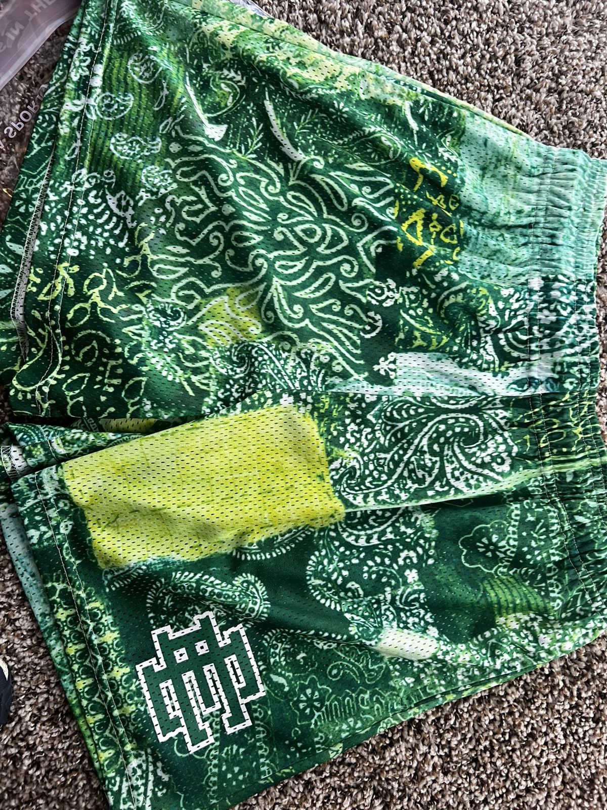 Eric Emanuel Eric Emanuel EE Basic Shorts Neon Green Paisley Size XLarge Size US 34 / EU 50 - 4 Thumbnail