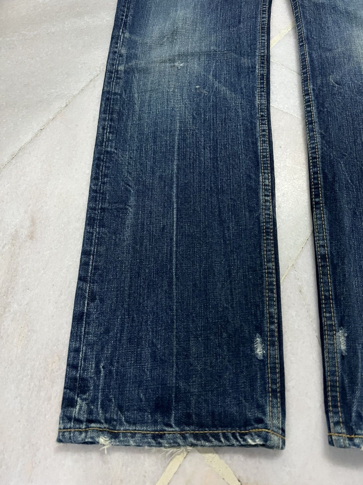 Japanese Brand 💥90’s💥Vintage D.M.G Distressed Jean Very Rare Size US 31 - 4 Thumbnail