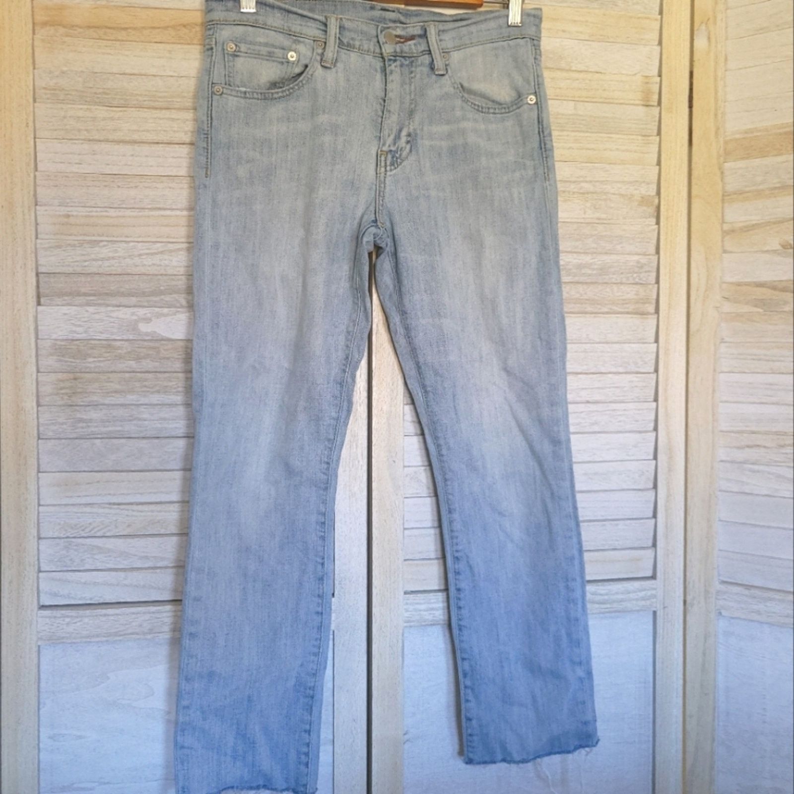 Levi's Levi's 510 Womens Size 29x30 Frayed Hems Light Blue Jeans 29 Size 29" - 9 Thumbnail