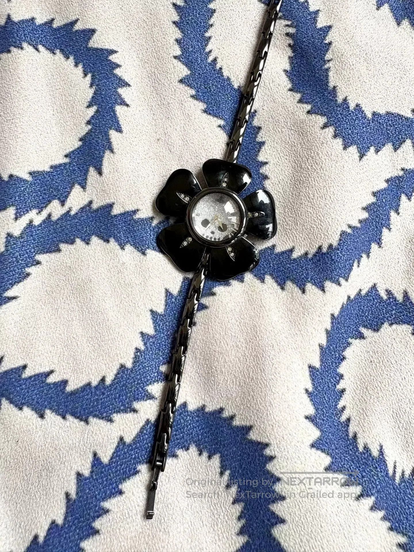 Vivienne Westwood Vivienne Westwood Skull Flower Watch. Size ONE SIZE - 5 Thumbnail