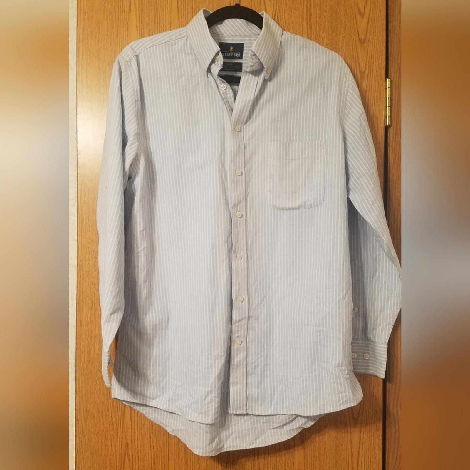 Stafford Stafford Travel Light Blue Striped Button Down Shirt 15 1/2 Size US M / EU 48-50 / 2 - 1 Thumbnail