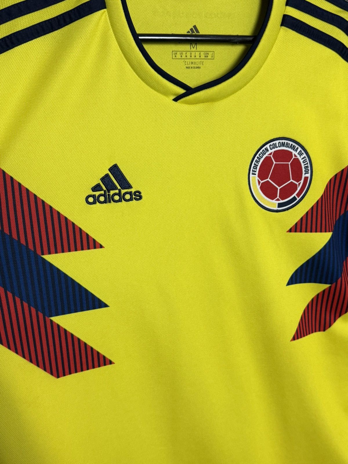 Adidas Colombia 18/19 Home Football Soccer Long Sleeve Jersey Size US M / EU 48-50 / 2 - 2 Thumbnail