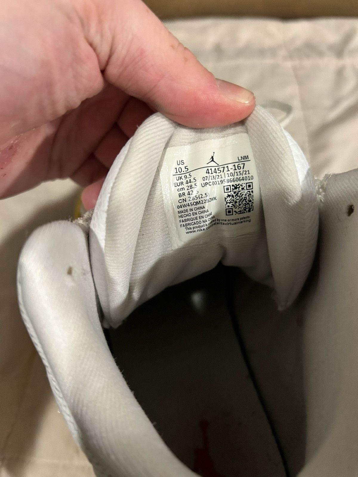 Jordan Brand × Nike Jordan 13 de La sol Size US 10.5 / EU 43-44 - 5 Thumbnail