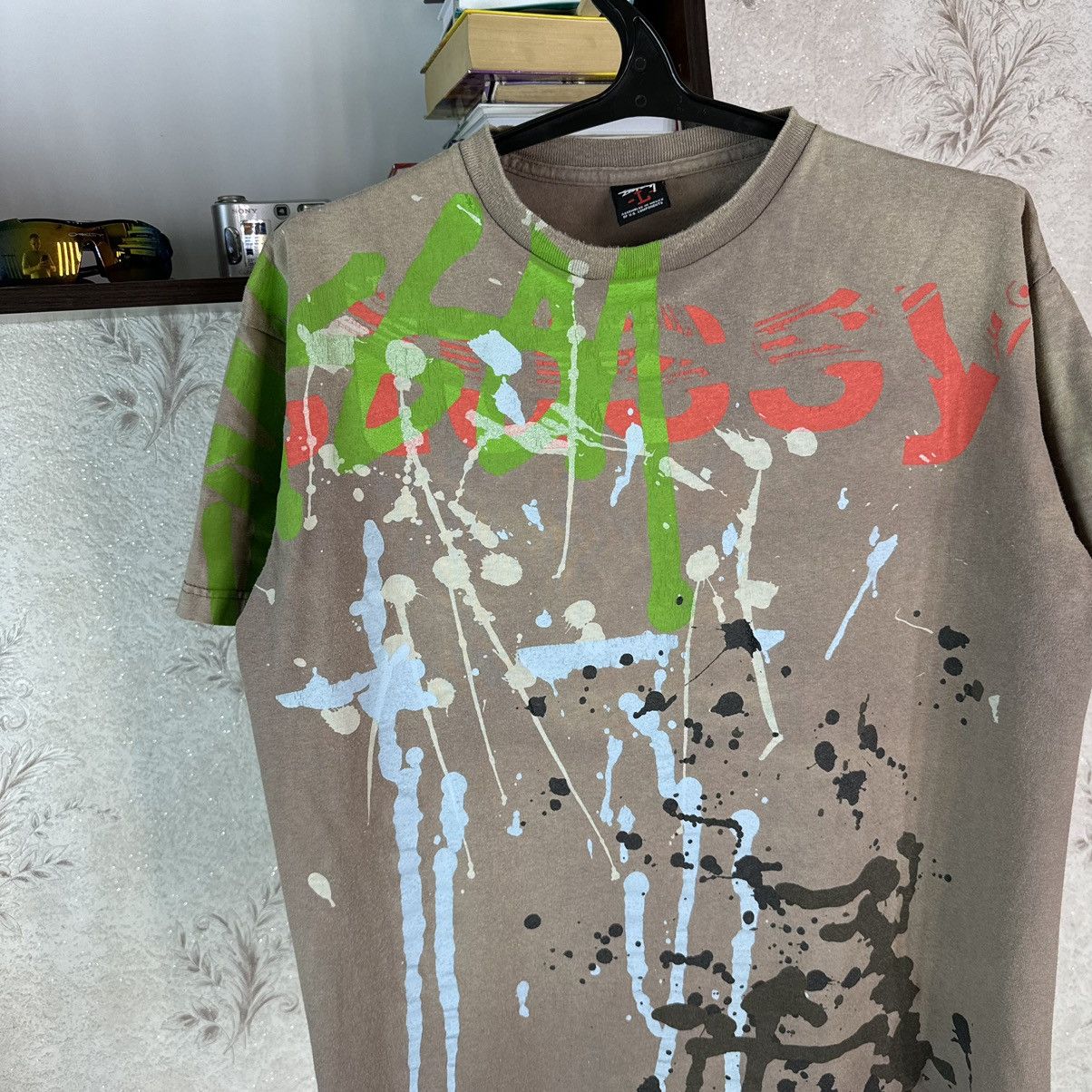 Stussy × Vintage Vintage Stussy T shirt 00s Grafity Beige Streetwear Skate L Size US L / EU 52-54 / 3 - 8 Thumbnail