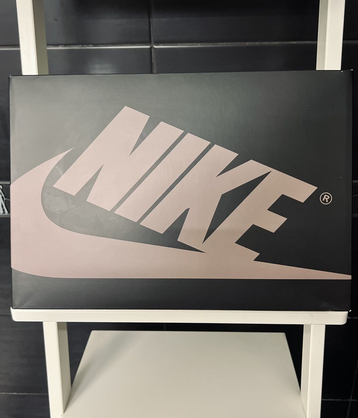 Jordan Brand Air Jordan 1 Low Mocha Size US 12 / EU 45 - 4 Thumbnail