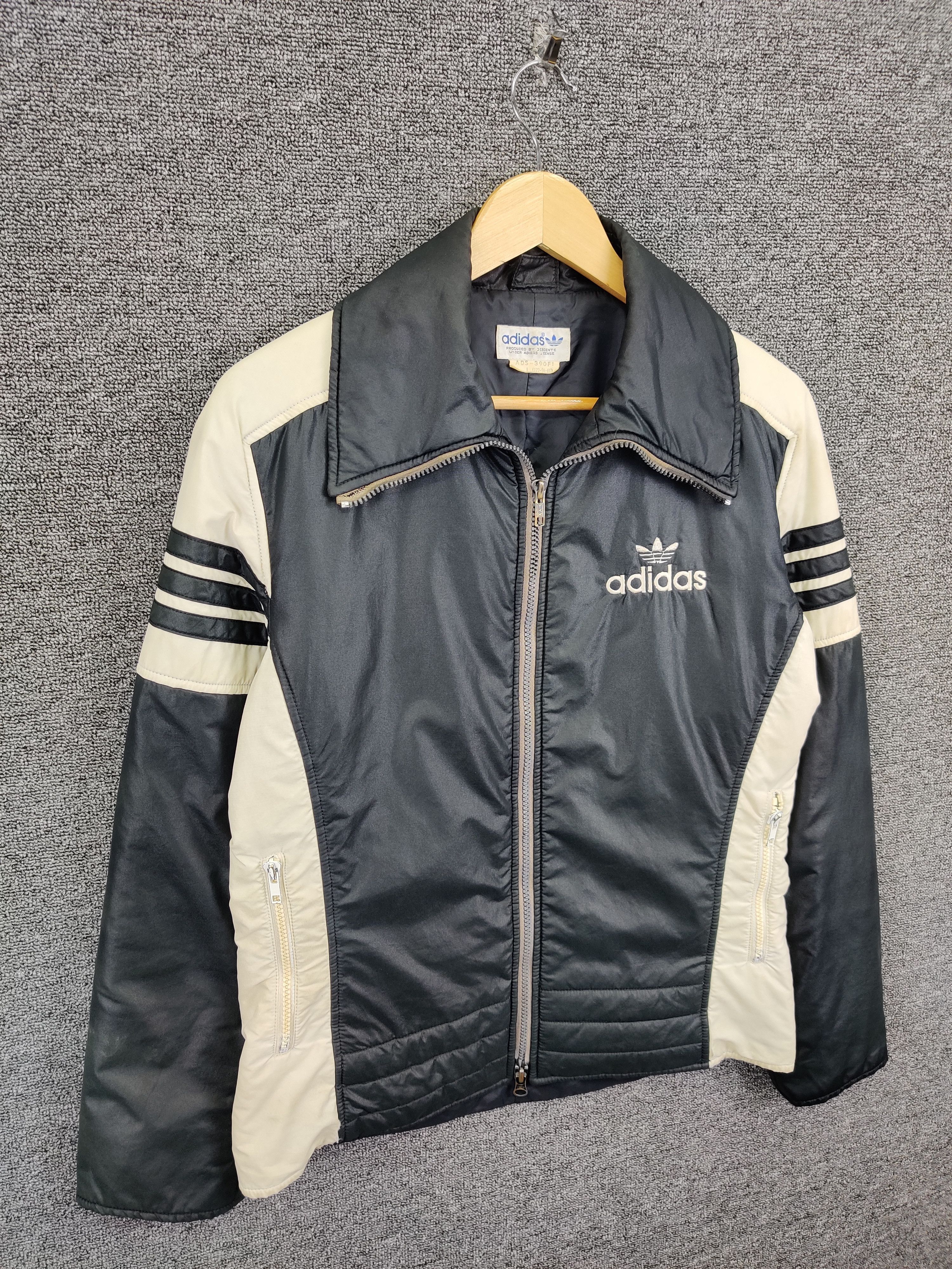 Adidas Vintage 90's Adidas Puffer Jacket Size US L / EU 52-54 / 3 - 5 Thumbnail