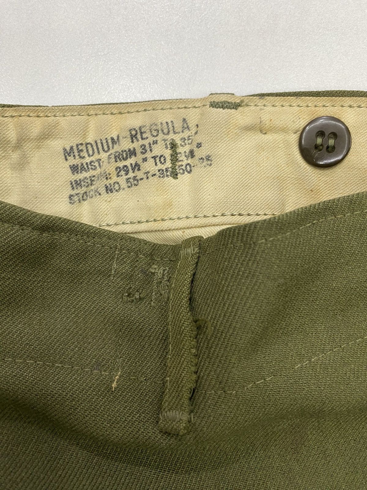 Vintage Vtg US Army 1950s military issue olive wool field trousers Size US 33 - 5 Thumbnail