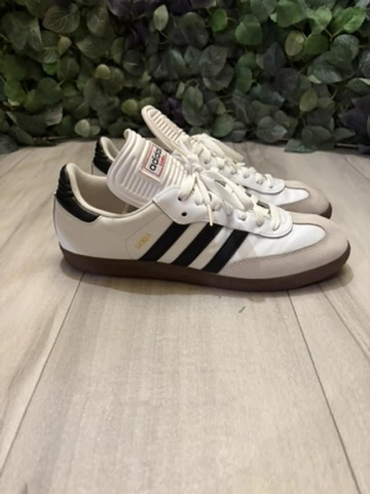 Adidas Adidas Classic Sambas in White EUC Size US 10 / EU 43 - 4 Thumbnail