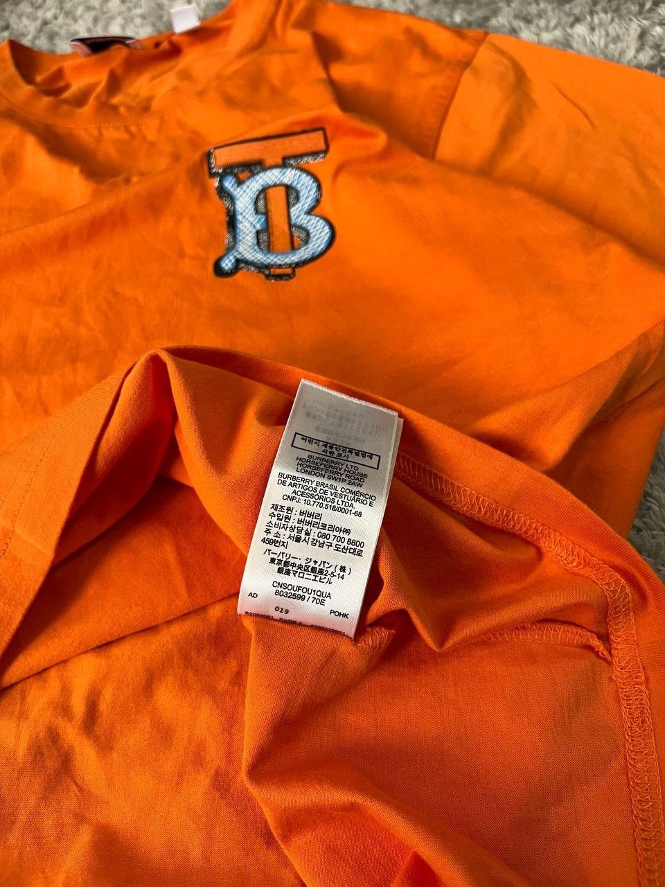Burberry Burberry T-Shirt Streetwear Luxury Logo Rare Vintage Size US S / EU 44-46 / 1 - 11 Thumbnail