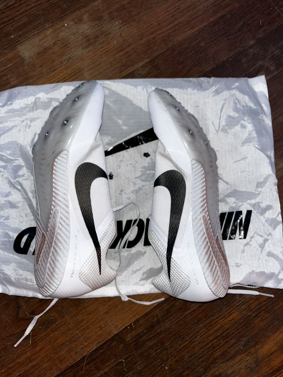 Nike White Nike track and field cleats Size US 9.5 / EU 42-43 - 2 Thumbnail