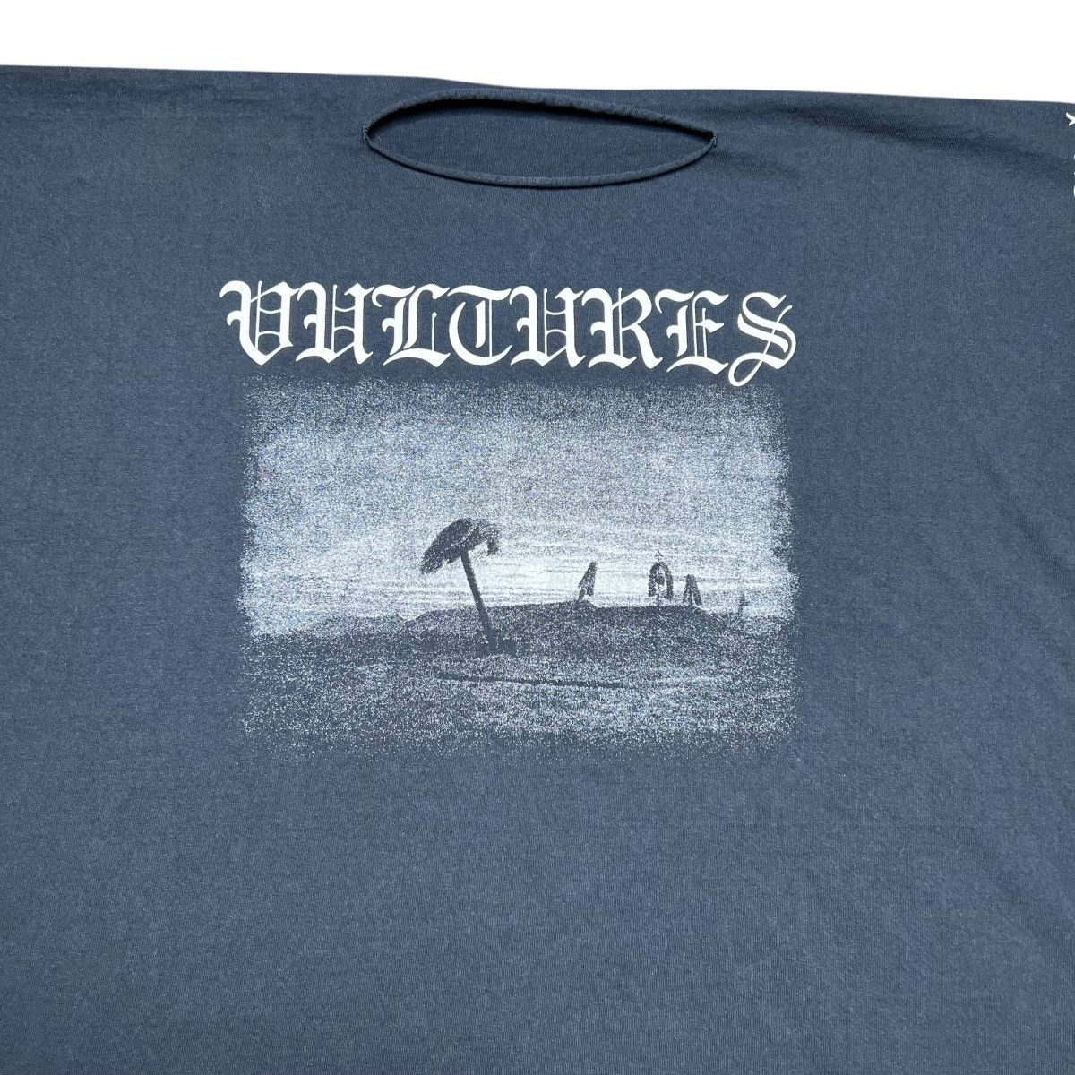Kanye West × Rap Tees × Yeezy Kanye West Yeezy Vultures Volume 1 Over Sized Long Sleeve Size US L / EU 52-54 / 3 - 7 Thumbnail