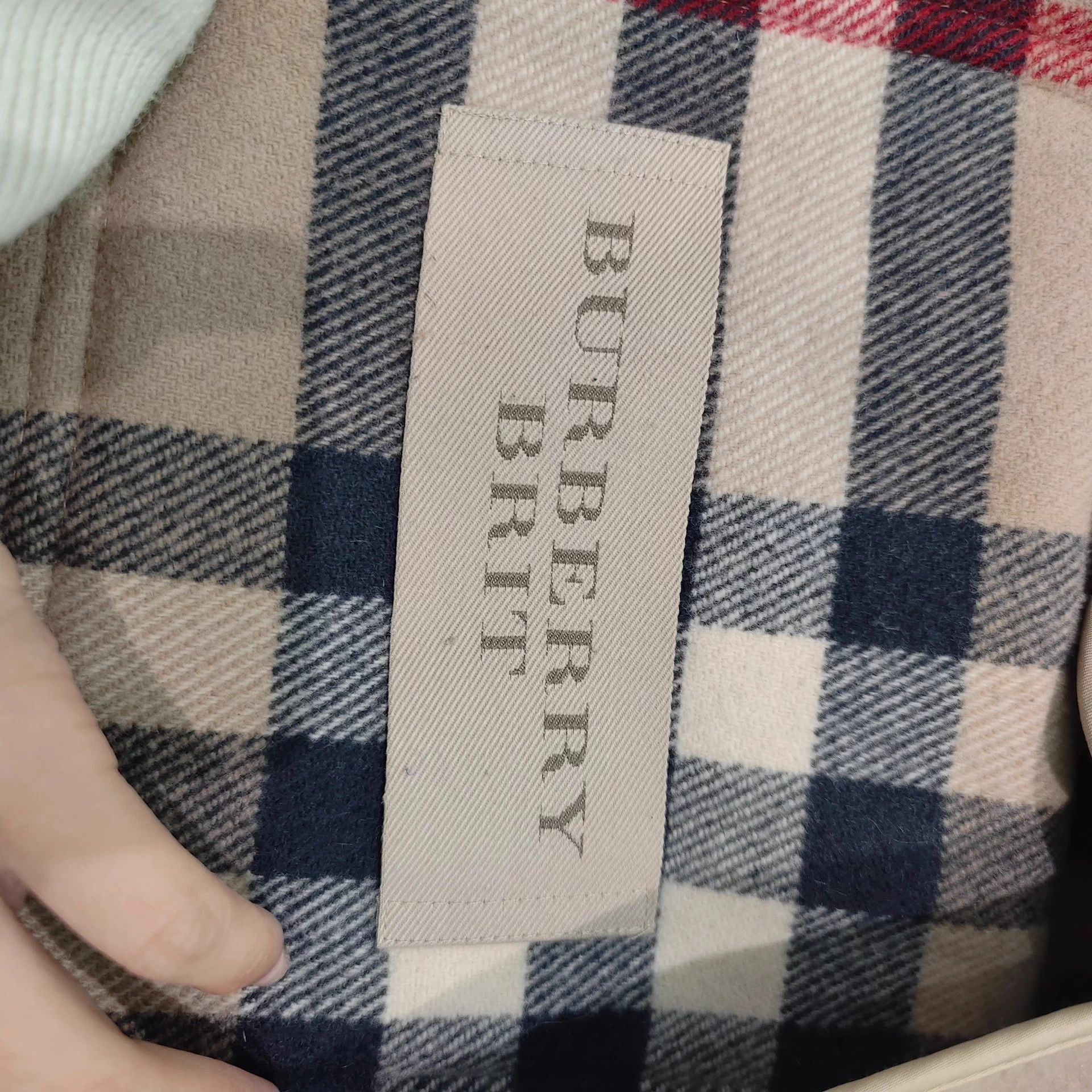 Burberry 9/10 Burberry Wool Coat UK6 Authentic Size M / US 6-8 / IT 42-44 - 4 Thumbnail