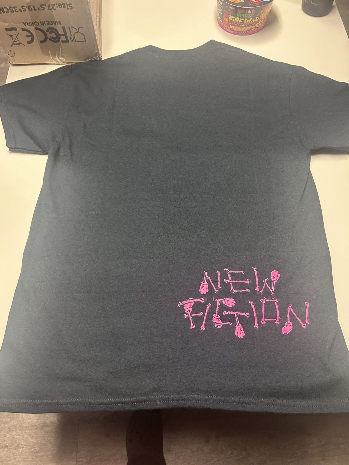 Kaws KAWS SKELETON NEW FICTION T-shirt Size US M / EU 48-50 / 2 - 2 Thumbnail