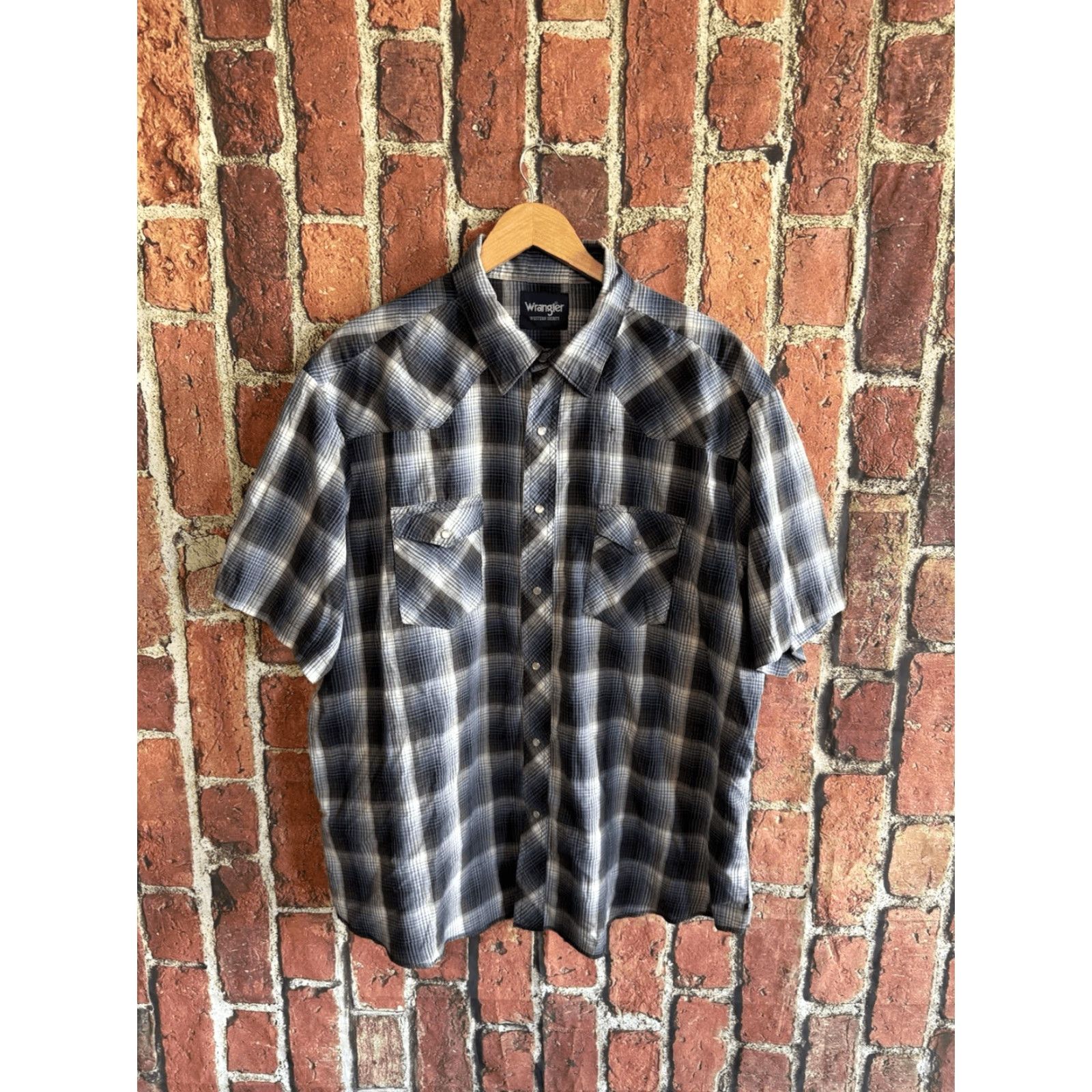 Wrangler VINTAGE Wrangler Western Mens Blue Plaid Short Sleeve Snap Up Shirt 2XL Blue Western Mens Snap Up Shirt 2XL Size US XXL / EU 58 / 5 - 2 Thumbnail