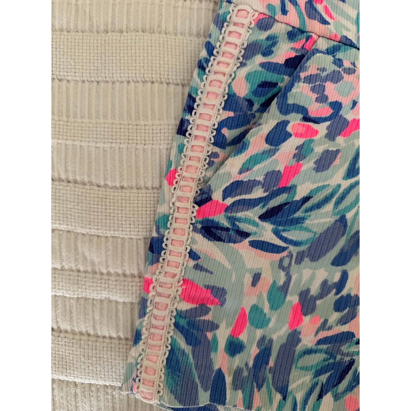 Lilly Pulitzer Lilly Pulitzer 00 Chino Shorts Size 24" / US 00 / IT 34 - 2 Thumbnail