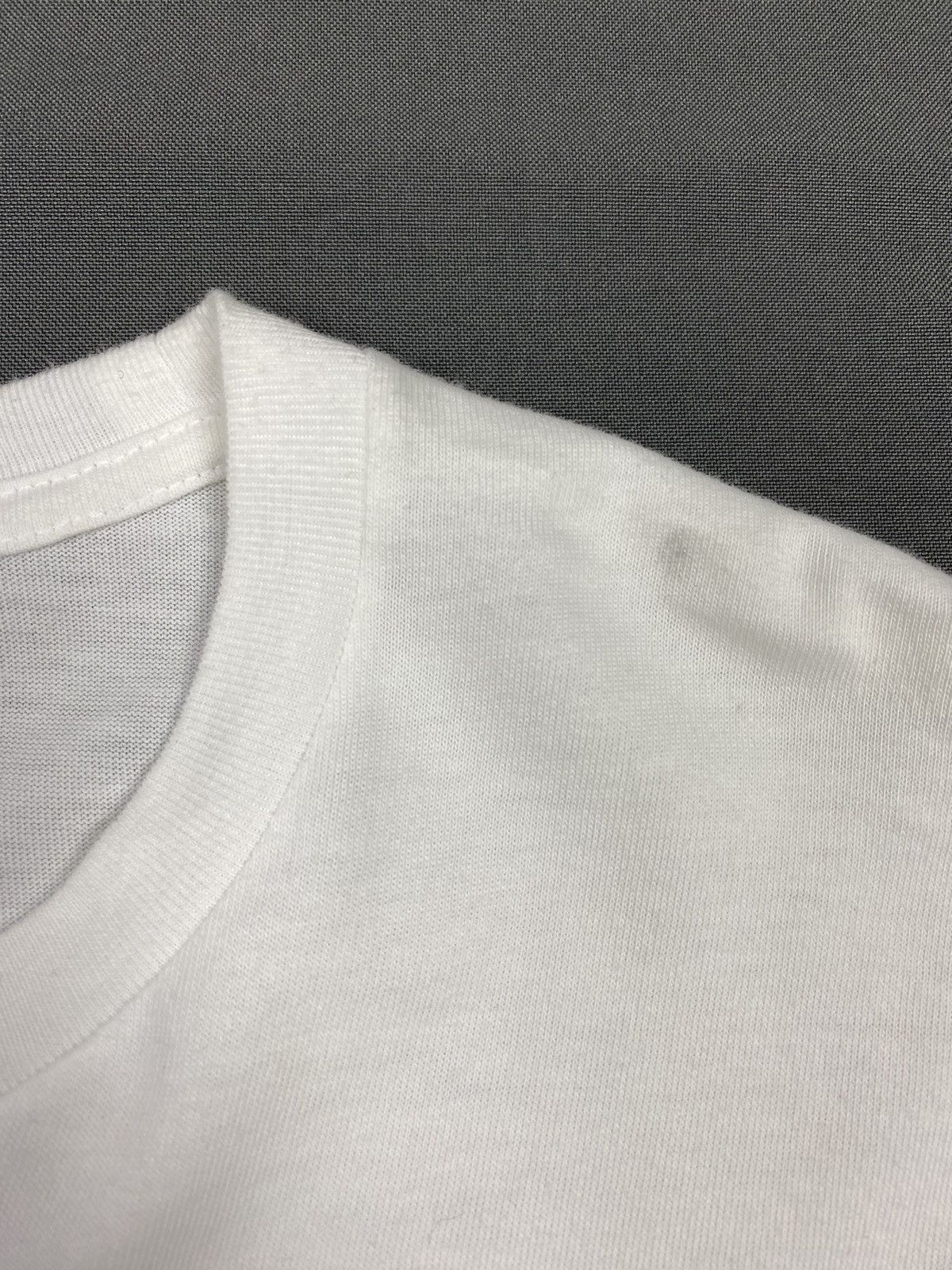 Kaws × Uniqlo Uniqlo x Kaws Skelleton T Shirt Size US L / EU 52-54 / 3 - 4 Thumbnail