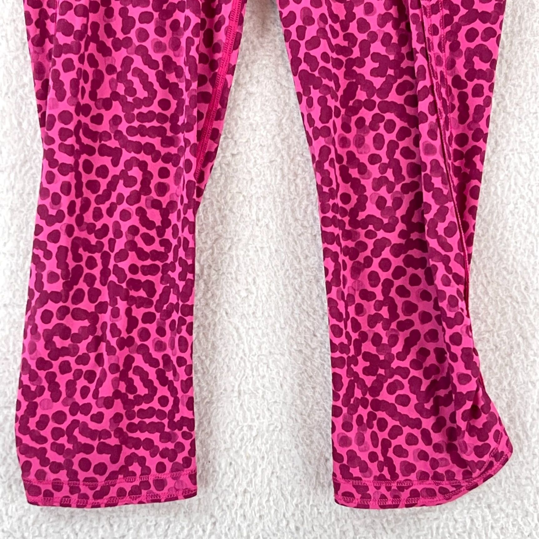 Lululemon Lululemon Speed Crop Leggings Womens Size 4 Spotted Magenta Cropped Play Athleisure Comfort Pockets Size S / US 4 / IT 40 - 3 Thumbnail