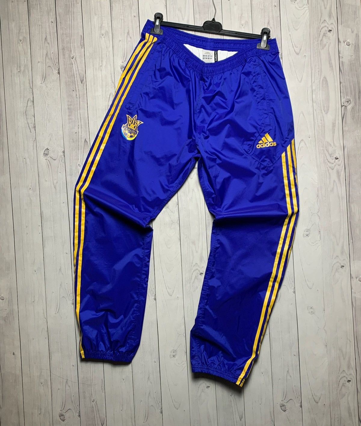 Adidas Vintage adidas Ukraine soccer pants size XL Size US 36 / EU 52 - 1 Thumbnail