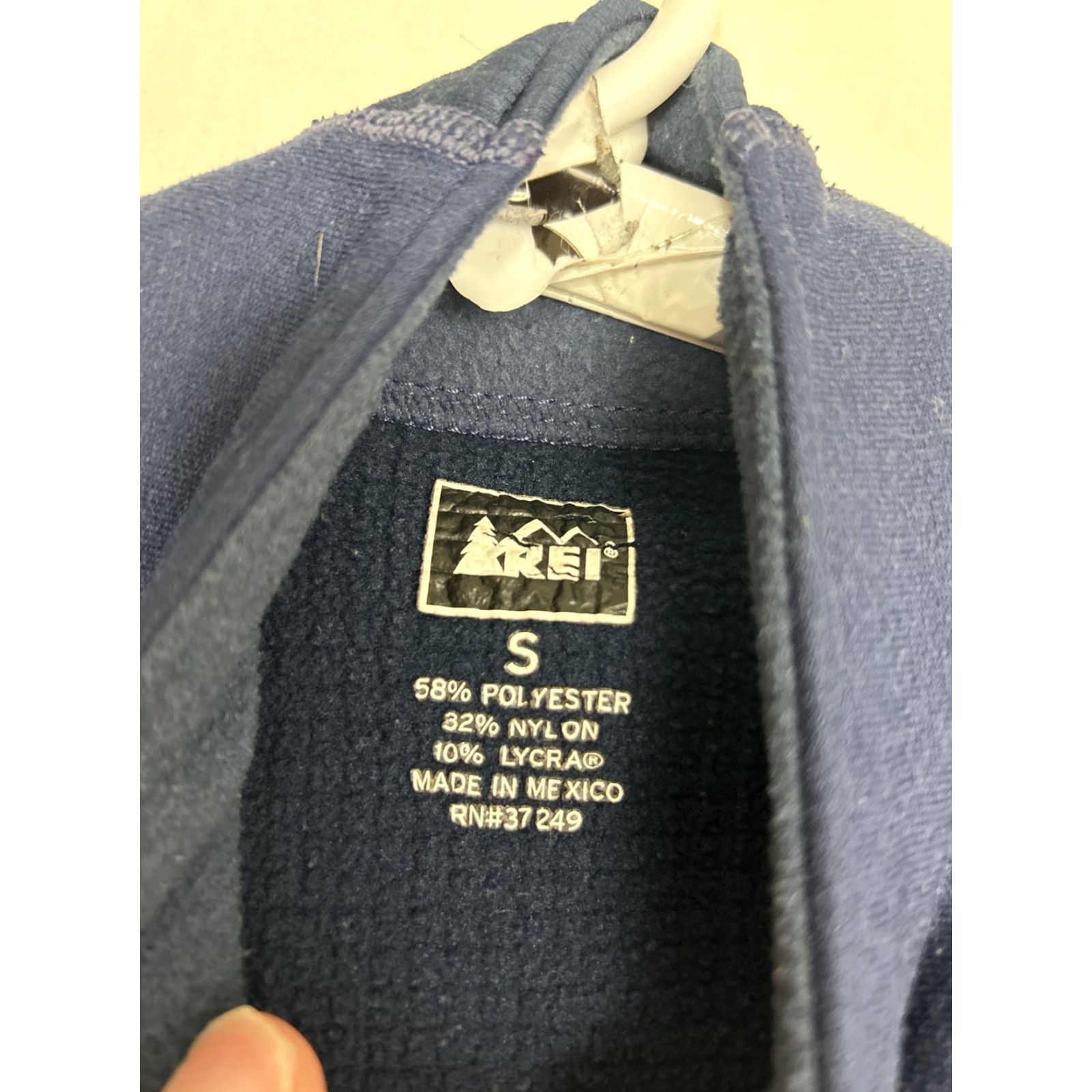 Vintage REI Mens Small Navy Blue 1/4 Zip Pullover Windstopper Polyester Nylon Hiking Size US S / EU 44-46 / 1 - 7 Thumbnail