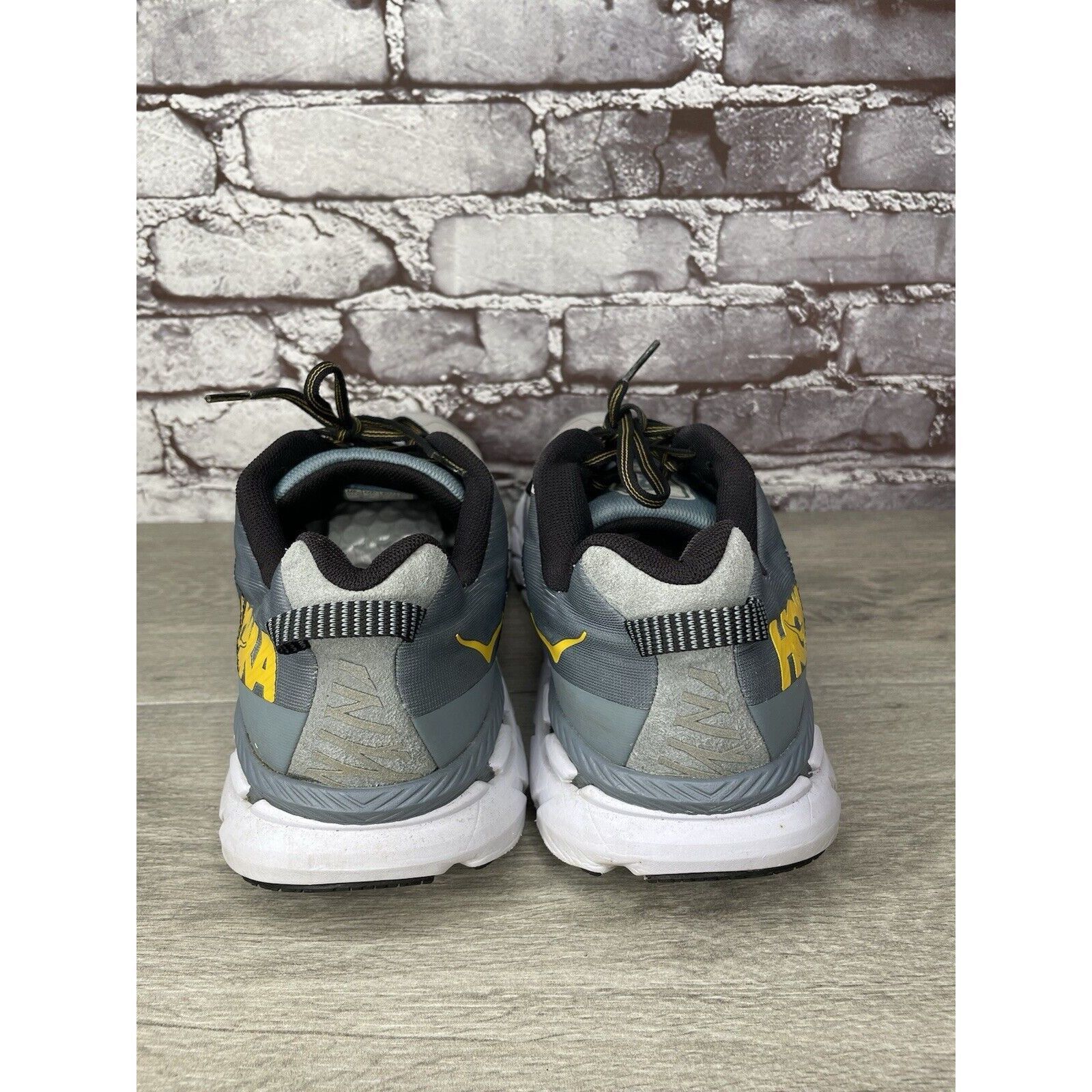 Hoka Hoka One One Clifton 6 Gray Running Shoes 1102872 LLRC Men’s Size US 12.5 / EU 45-46 - 18 Thumbnail