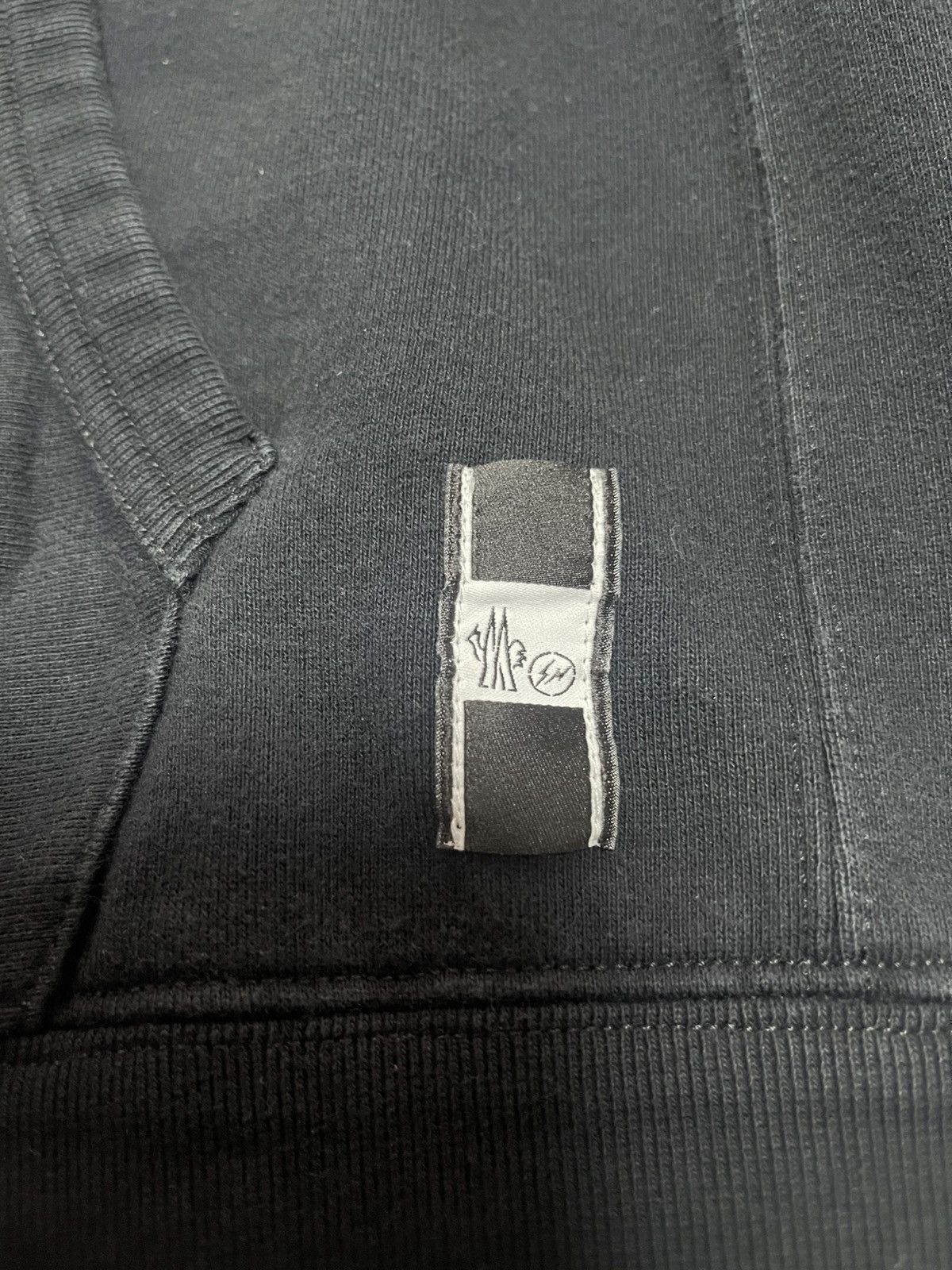 Fragment Design × Moncler MONCLER FRAGMENT ZIP HOODIE WORLD TOUR 2019 SIZE M-L Size US L / EU 52-54 / 3 - 7 Thumbnail