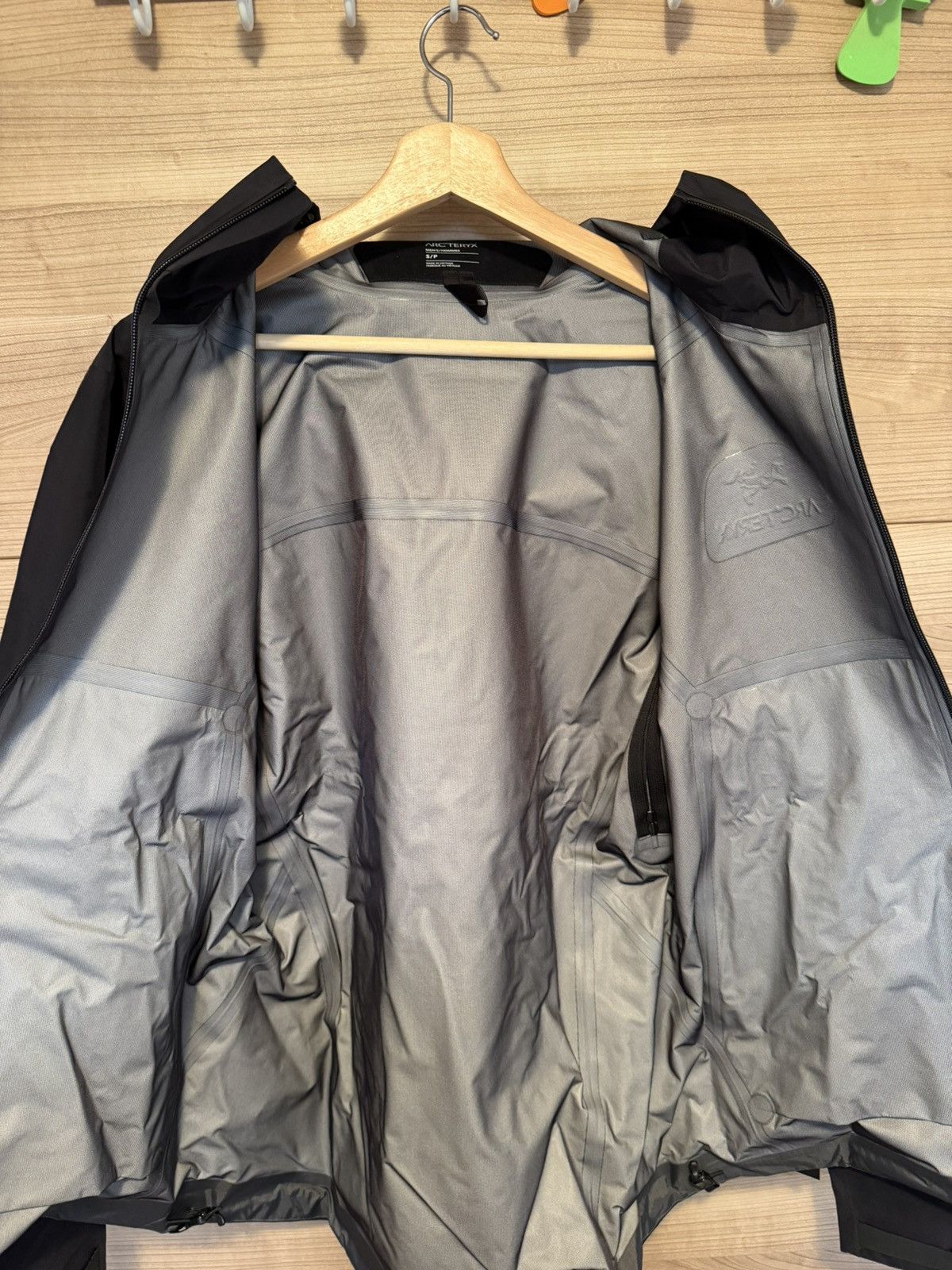 Arc'teryx Arcteryx Beta LT Jacket Black Size US S / EU 44-46 / 1 - 8 Thumbnail