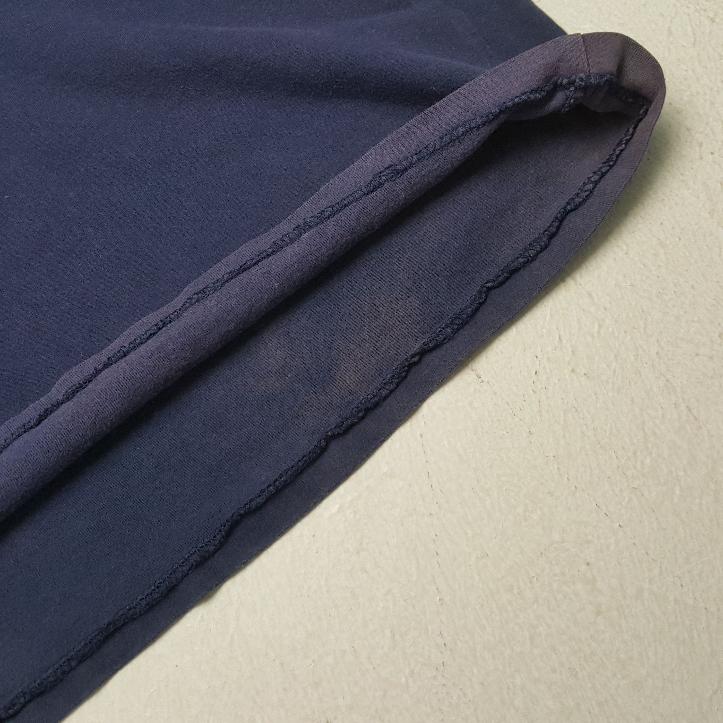 Comme des Garcons Vintage Comme des Garçons Play Japanese Brand T-shirt RR13 Size US M / EU 48-50 / 2 - 6 Thumbnail