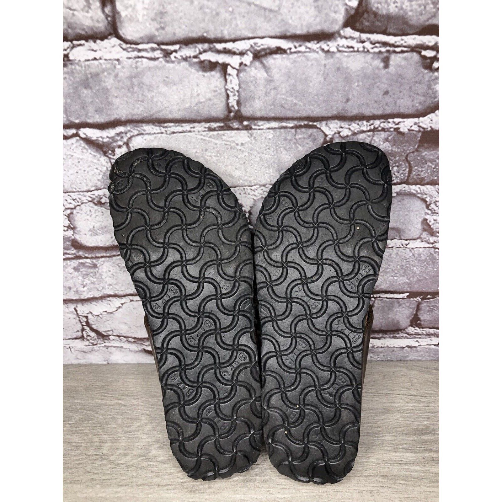 Birkenstock Birkenstock Birki's Freeport Brown Perforated Strap Sandals Size US 7 / IT 37 - 13 Thumbnail