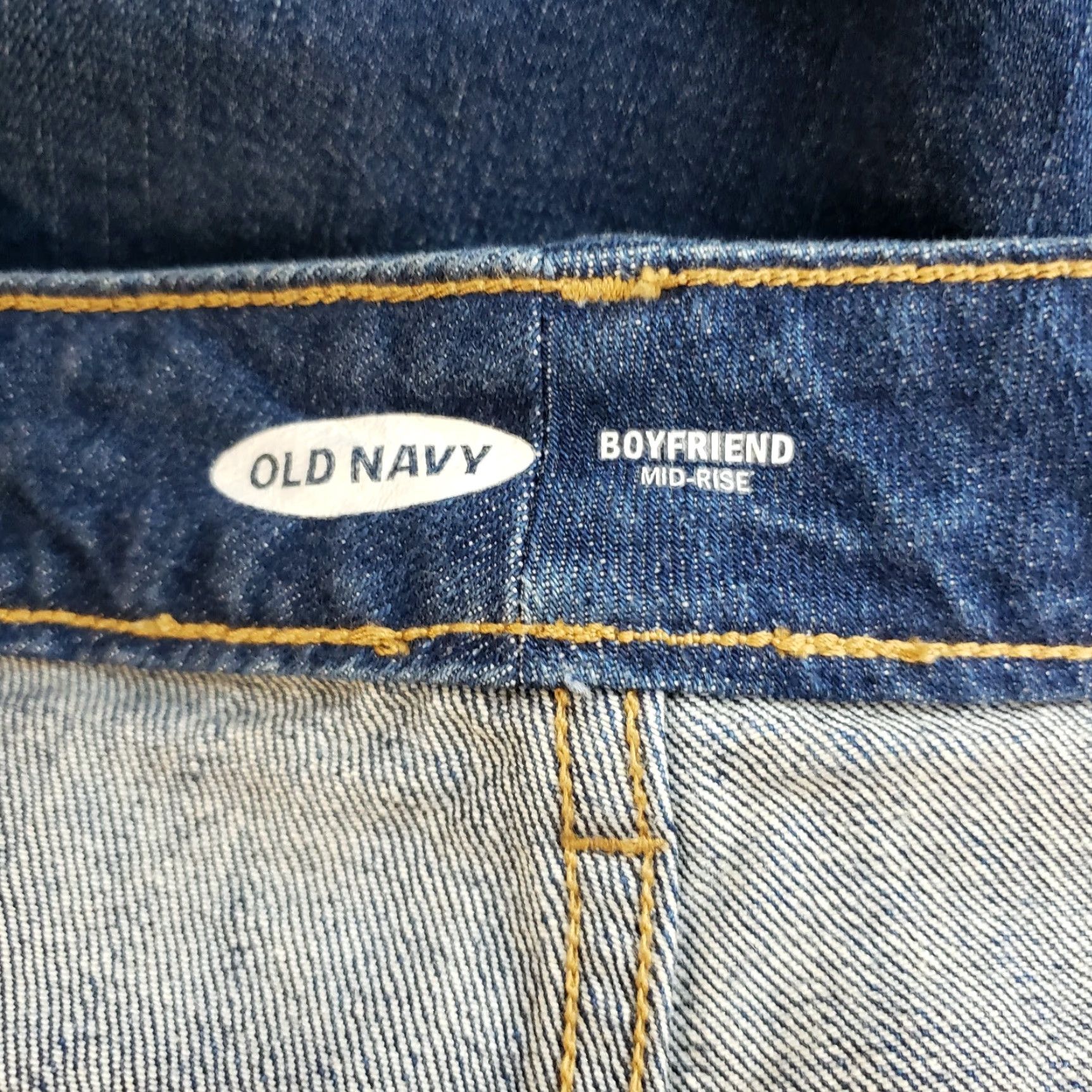 Old Navy Old Navy Womens Boyfriend Denim Short Sz 26 Blue Distressed High Rise Jeans Short | Denim | Button Zip? (Note: Avoid adding punctuation not in title) Size 26" / US 2 / IT 38 - 4 Thumbnail