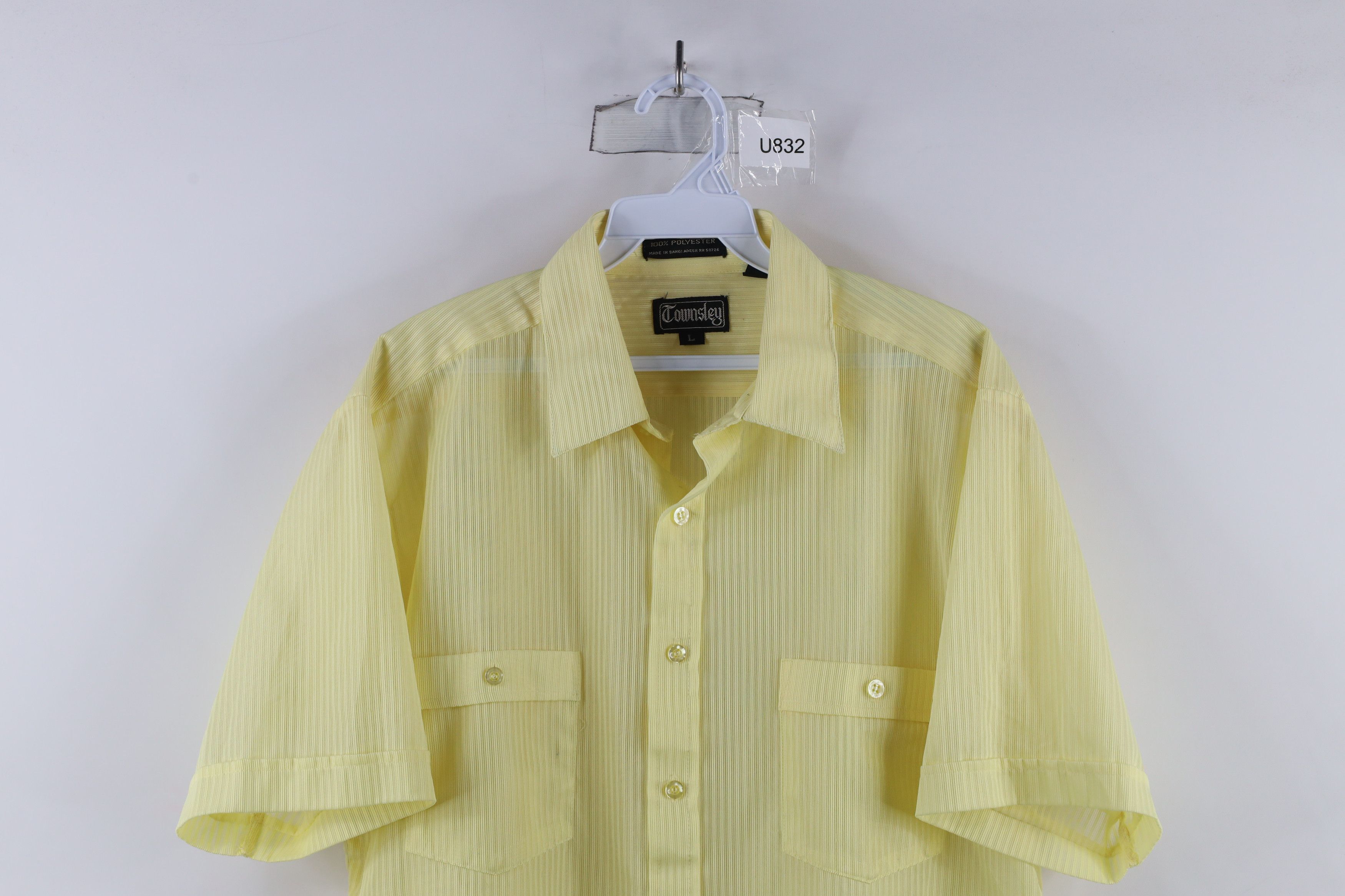 Vintage Vintage 70s Streetwear Knit Short Sleeve Button Shirt Size US L / EU 52-54 / 3 - 2 Thumbnail