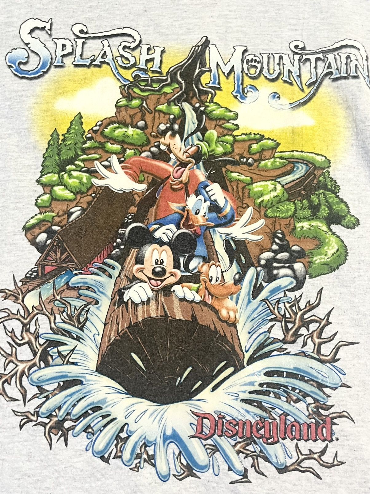 Disney RARE DISNEYLAND MOUNTAIN SPLASH SIZE XL Size US XL / EU 56 / 4 - 1 Thumbnail