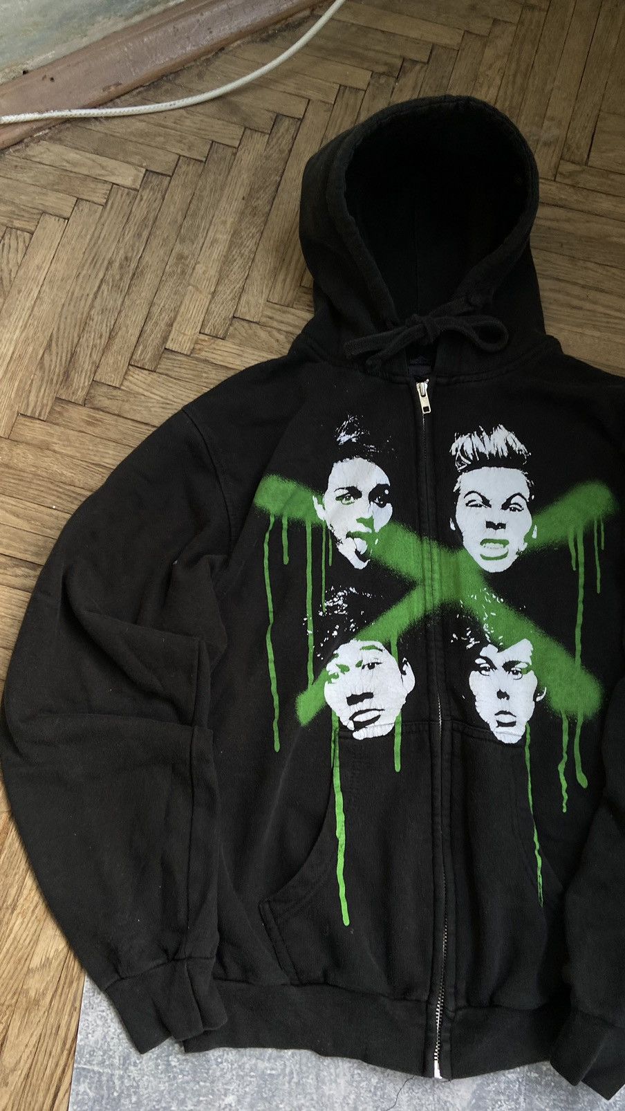 Band Tees 5 Seconds Of Summer World Tour Zip Hoodie Size US M / EU 48-50 / 2 - 5 Thumbnail