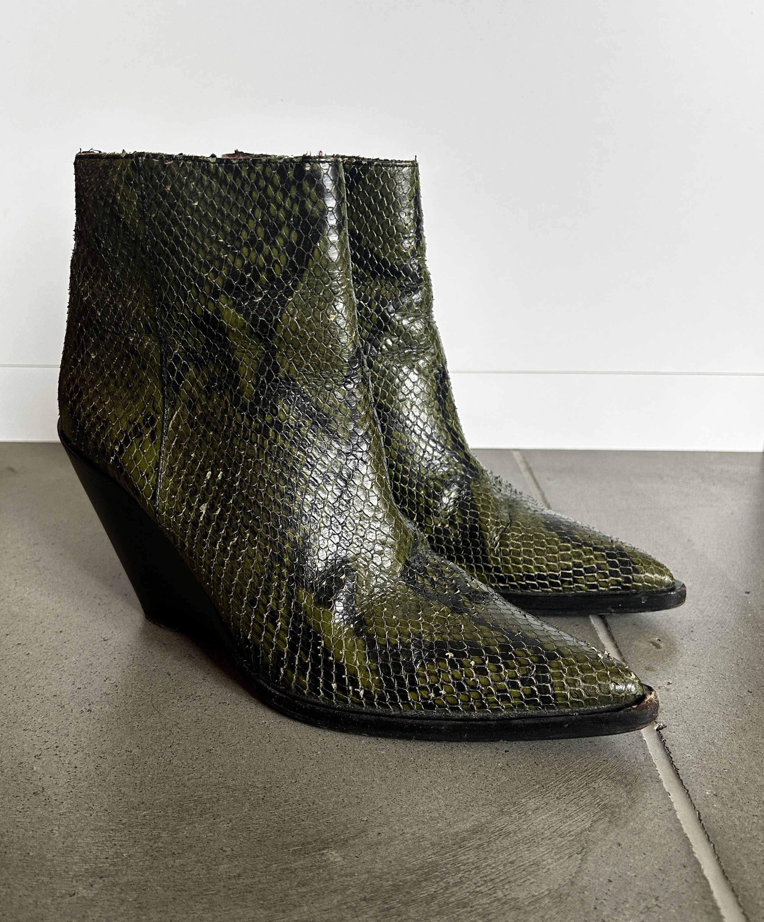 Acne Studios ARCHIVE — Acne Studios Snakeskin Wedge Boots Size US 9 / IT 39 - 1 Thumbnail
