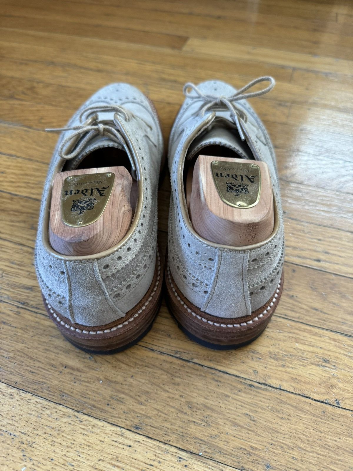 Alden × Todd Snyder Alden for Todd Snyder Suede Bluchers in “Milkshake” Size 8D Size US 8 / EU 41 - 4 Thumbnail