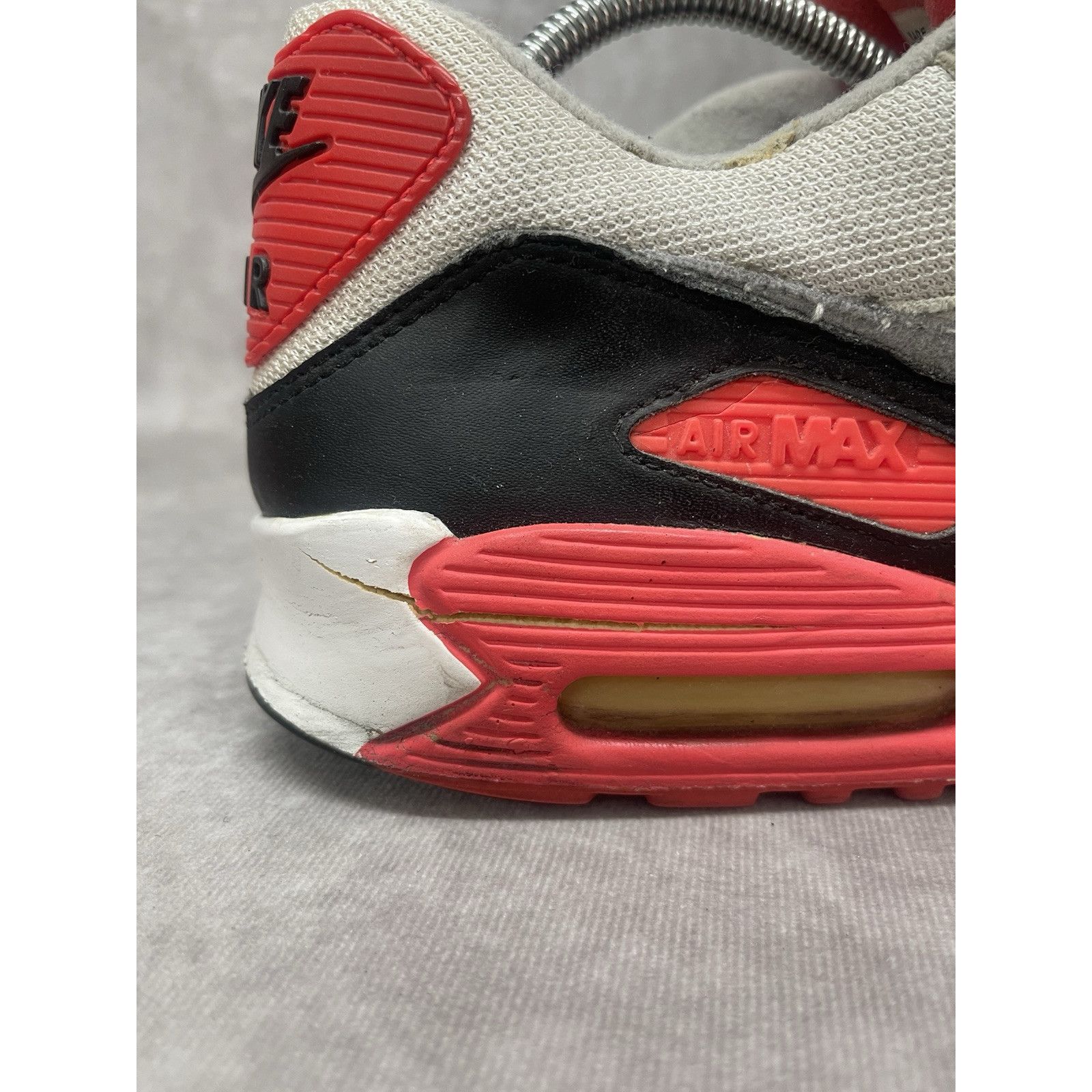 Nike Vintage Nike Air Max 90 Infrared OG Sneaker Shoes 313096-101 Size US 10.5 / EU 43-44 - 5 Thumbnail