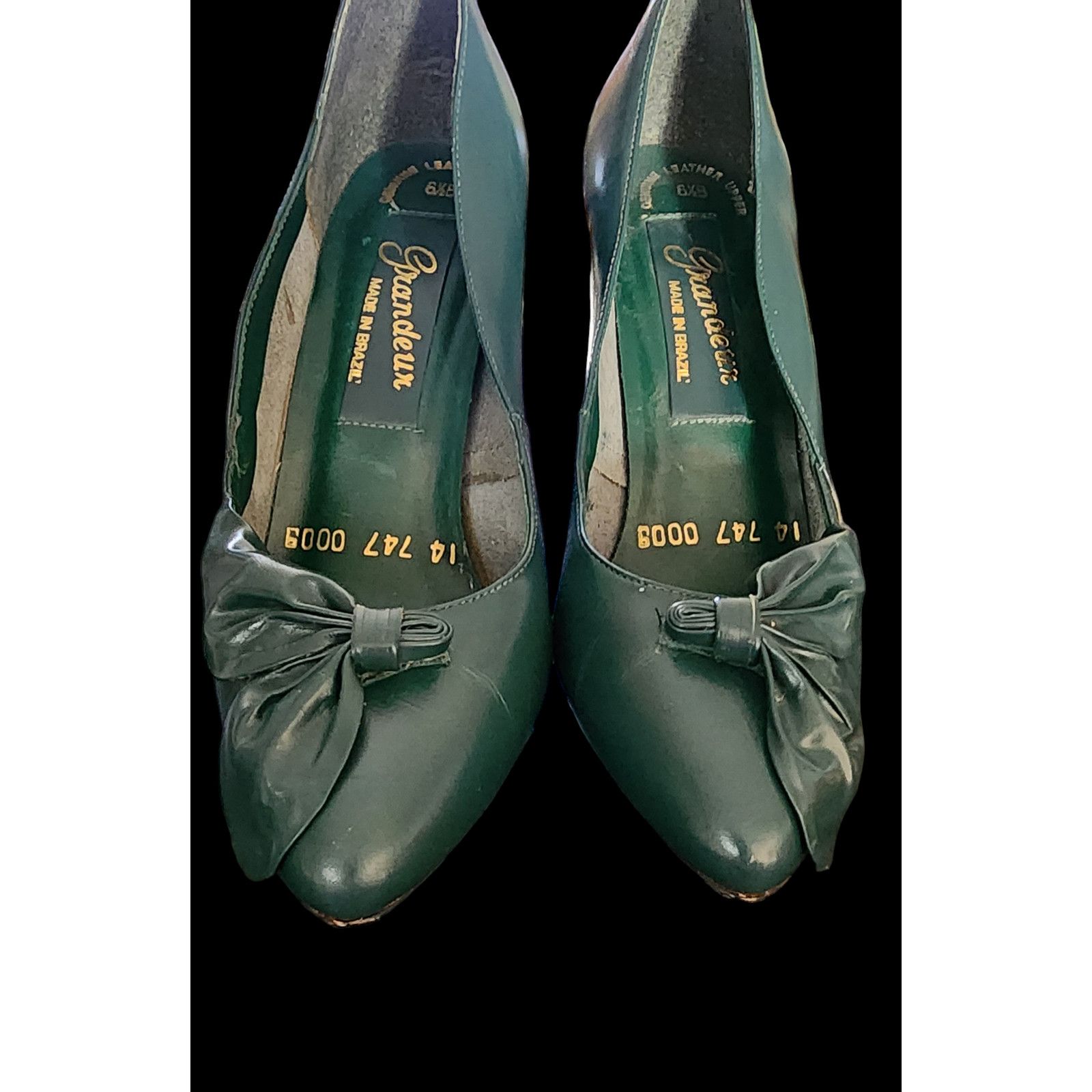 Vintage Granduer Emerald Green leather heels. Size US 6.5 / IT 36.5 - 9 Thumbnail