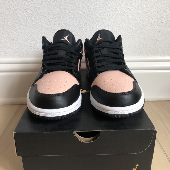 crimson pink jordan 1 low