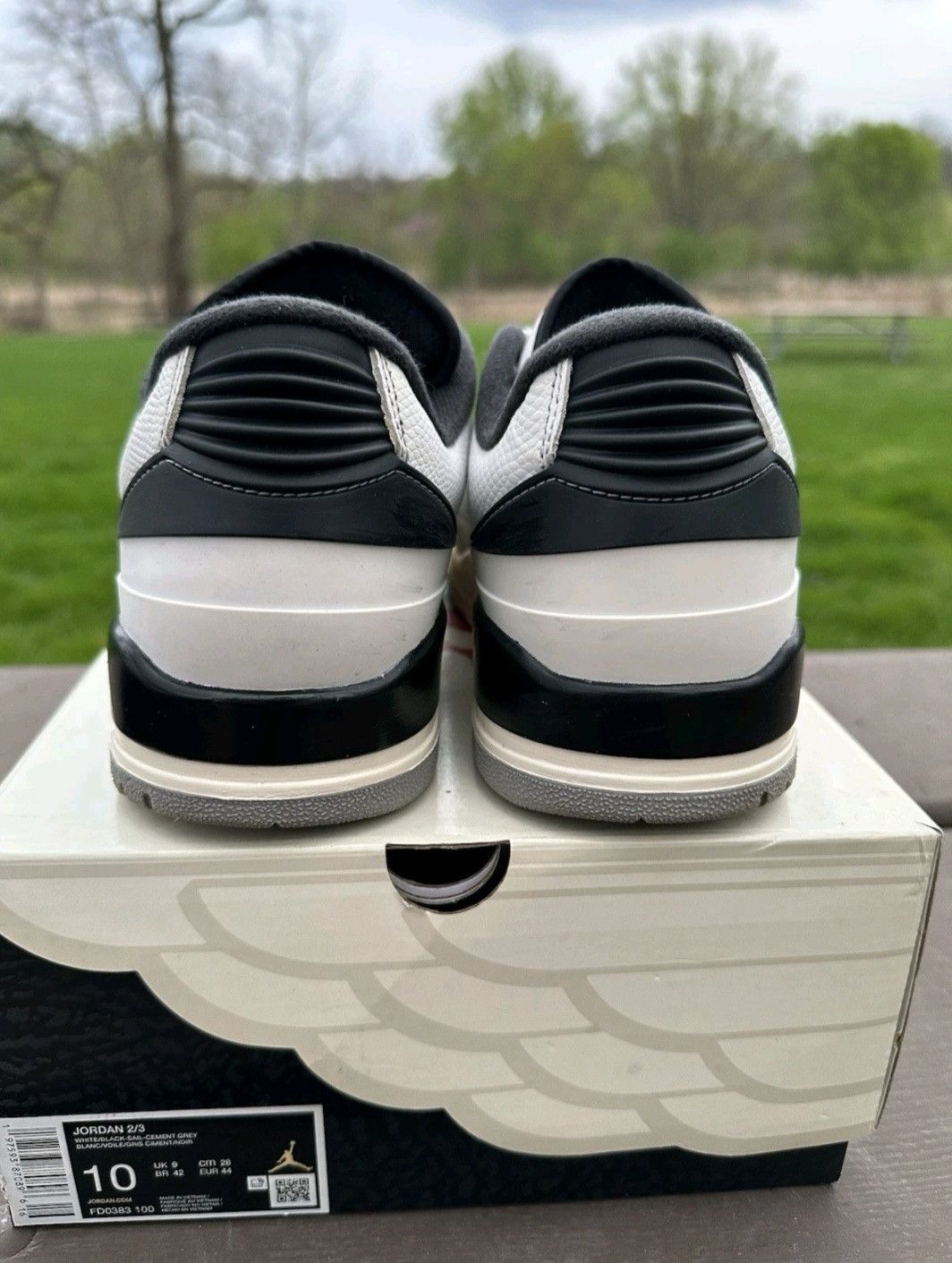 Jordan Brand Nike Air Jordan Retro 2 / 3 White Black Size 10 Men Size US 10 / EU 43 - 5 Thumbnail