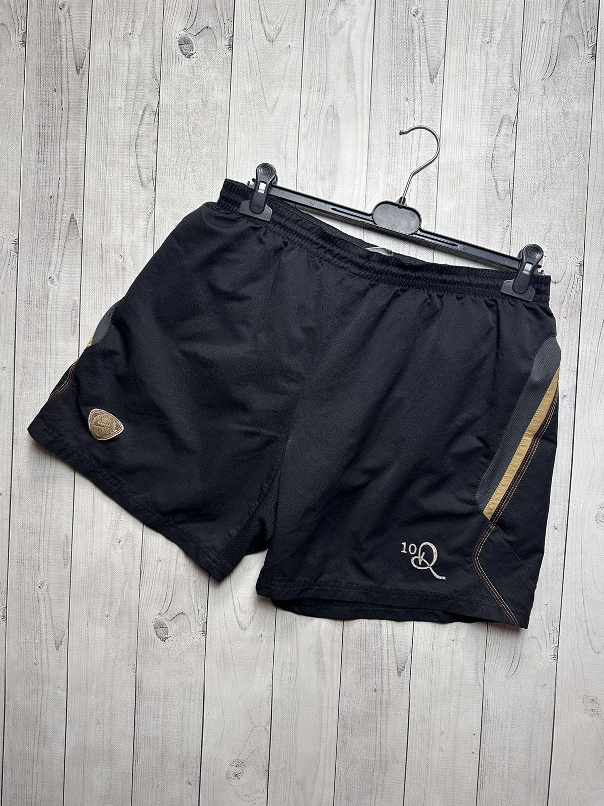 Vintage Vintage Ronaldinho 10 Nike Soccer shorts Size L Size US 34 / EU 50 - 1 Thumbnail