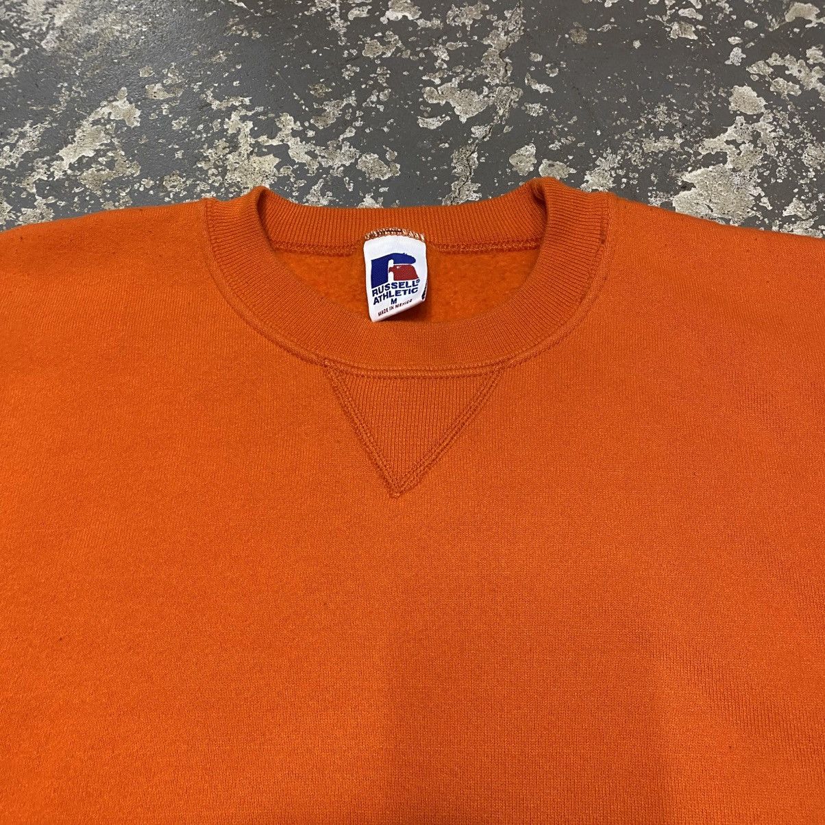 Russell Athletic × Vintage Vintage Russell Athletic Orange Blank Crewneck Hoodie Size US M / EU 48-50 / 2 - 3 Thumbnail