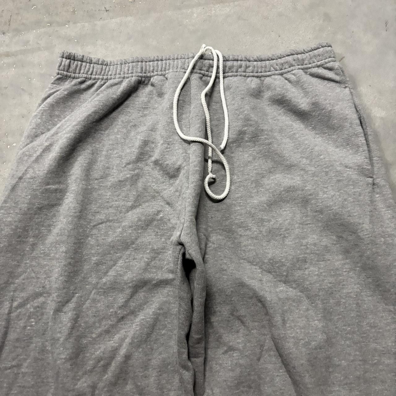 Japanese Brand × Vintage Crazy Vintage Y2K/2000s Baggy Light Grey Essential Sweatpants! Size US 34 / EU 50 - 4 Thumbnail